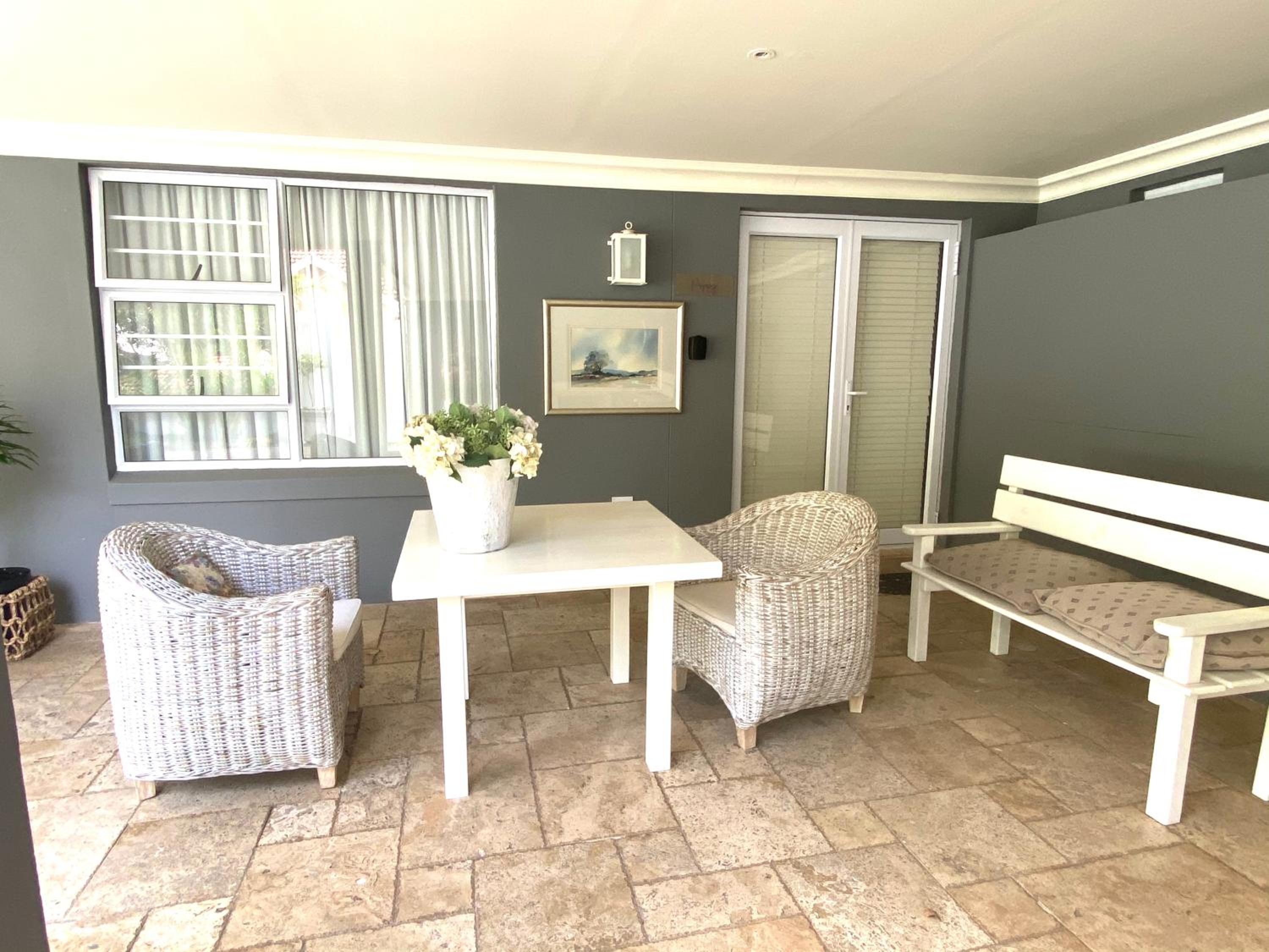 Twin/Double Room - Photo 8