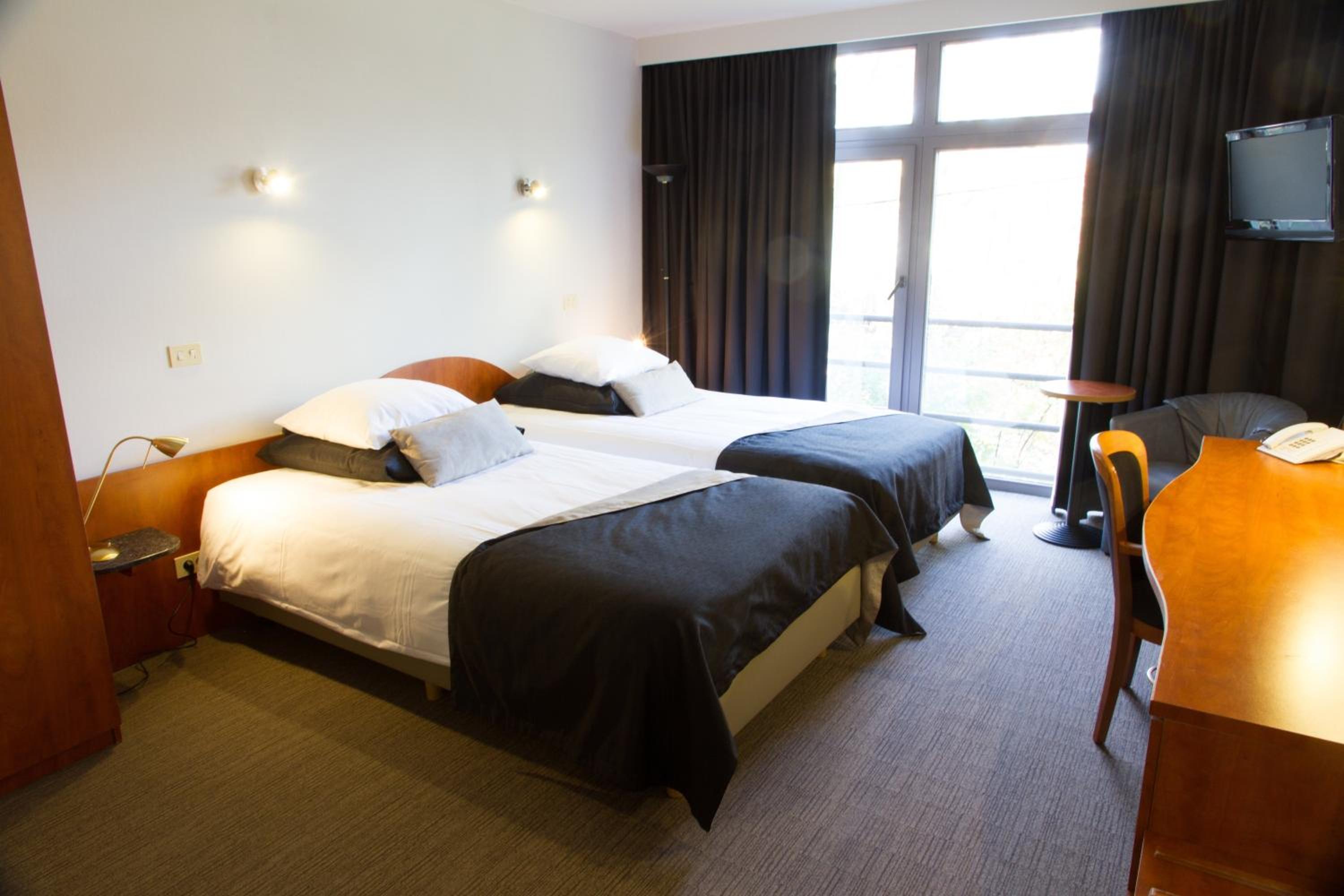 Twin Room - Photo 5