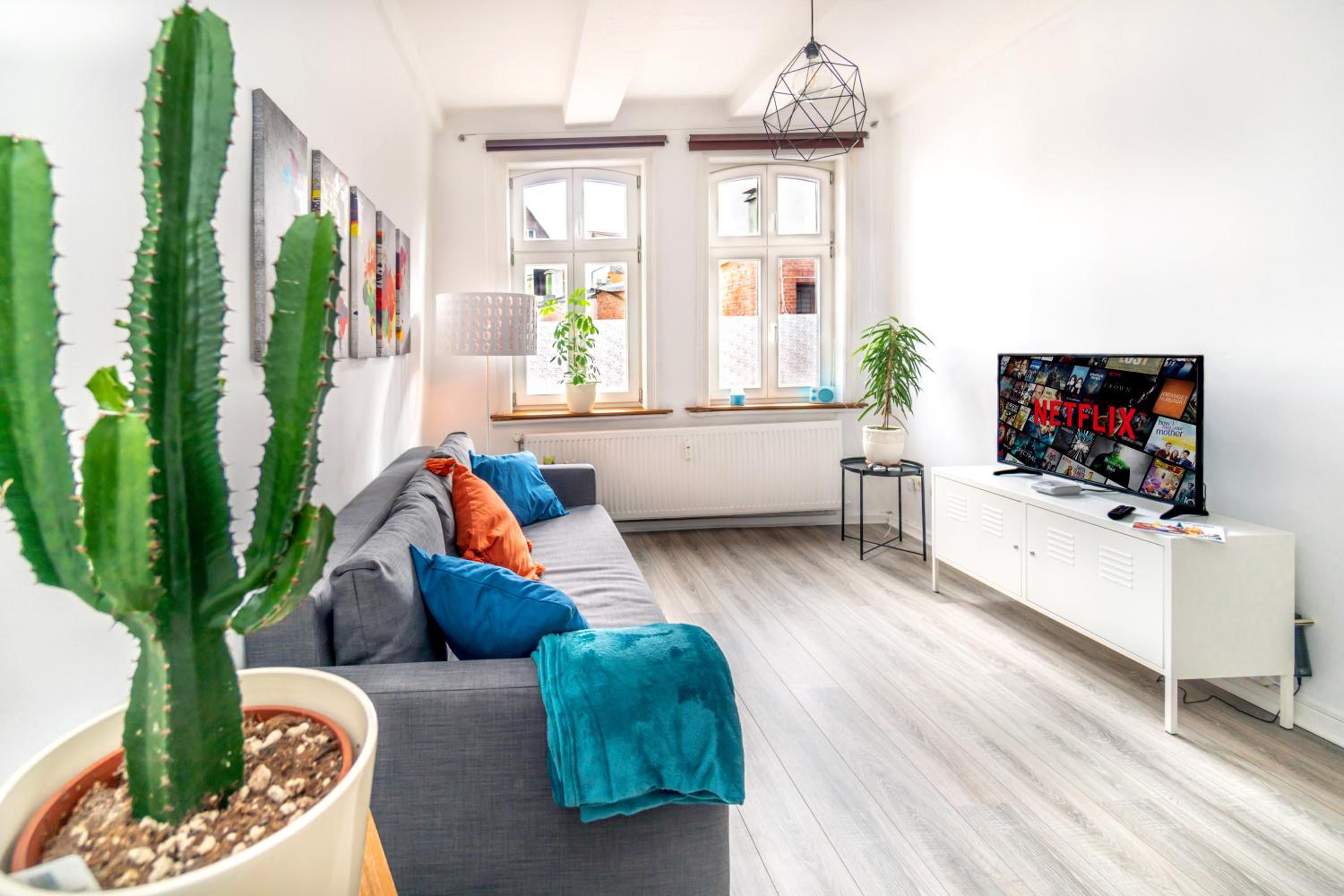 One-Bedroom Apartment - Photo 13