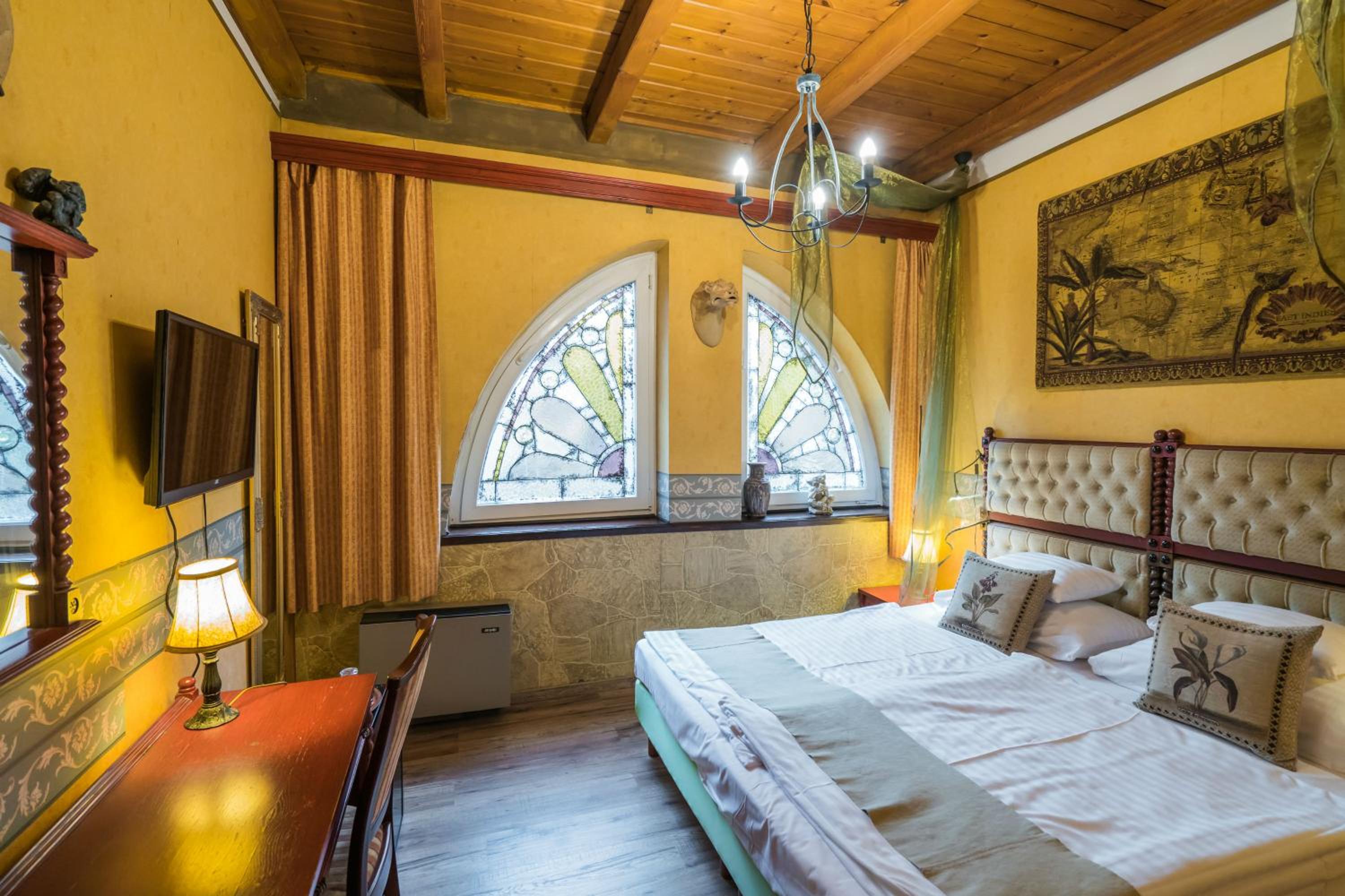 Double Room - Photo 21