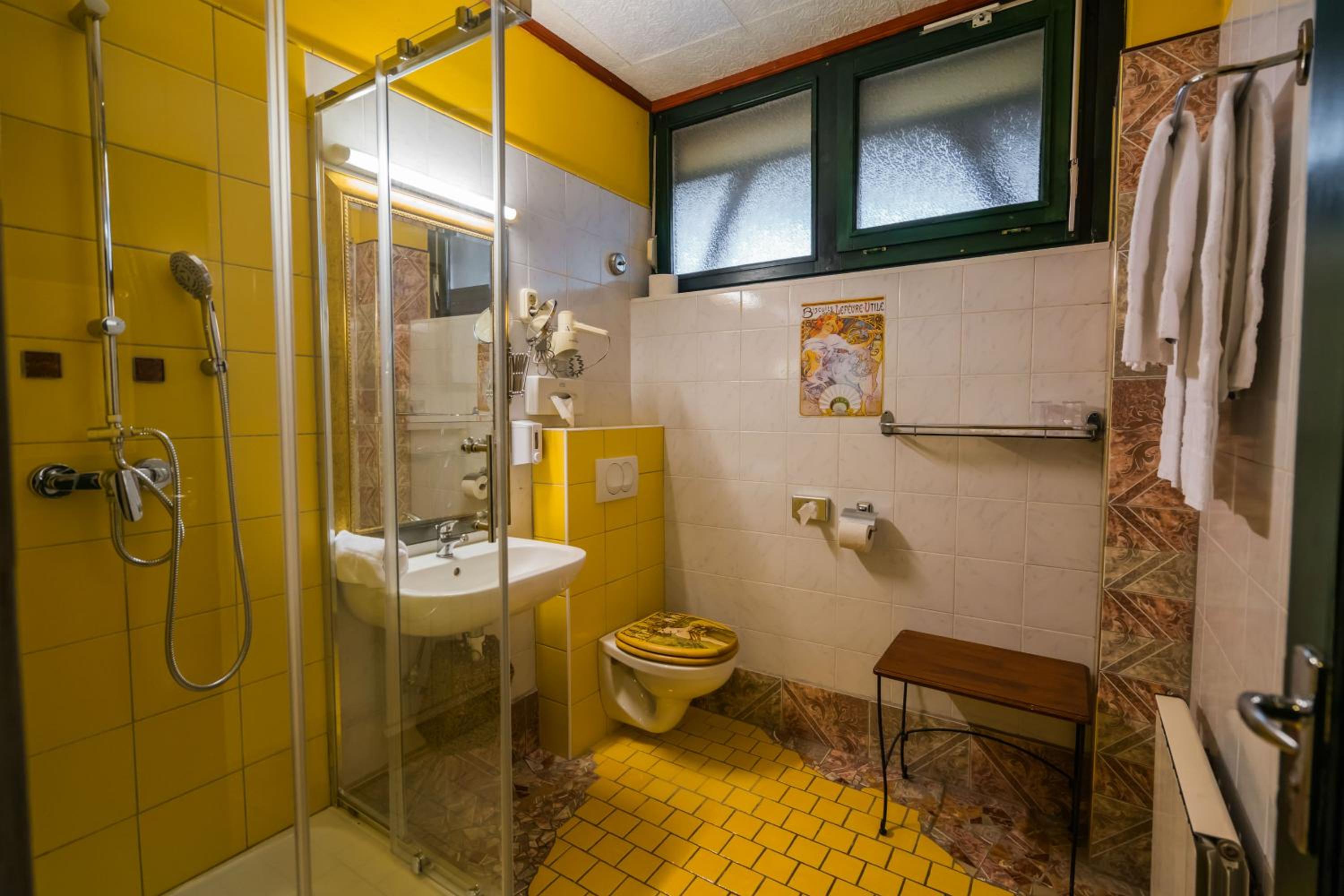 Double Room - Photo 18