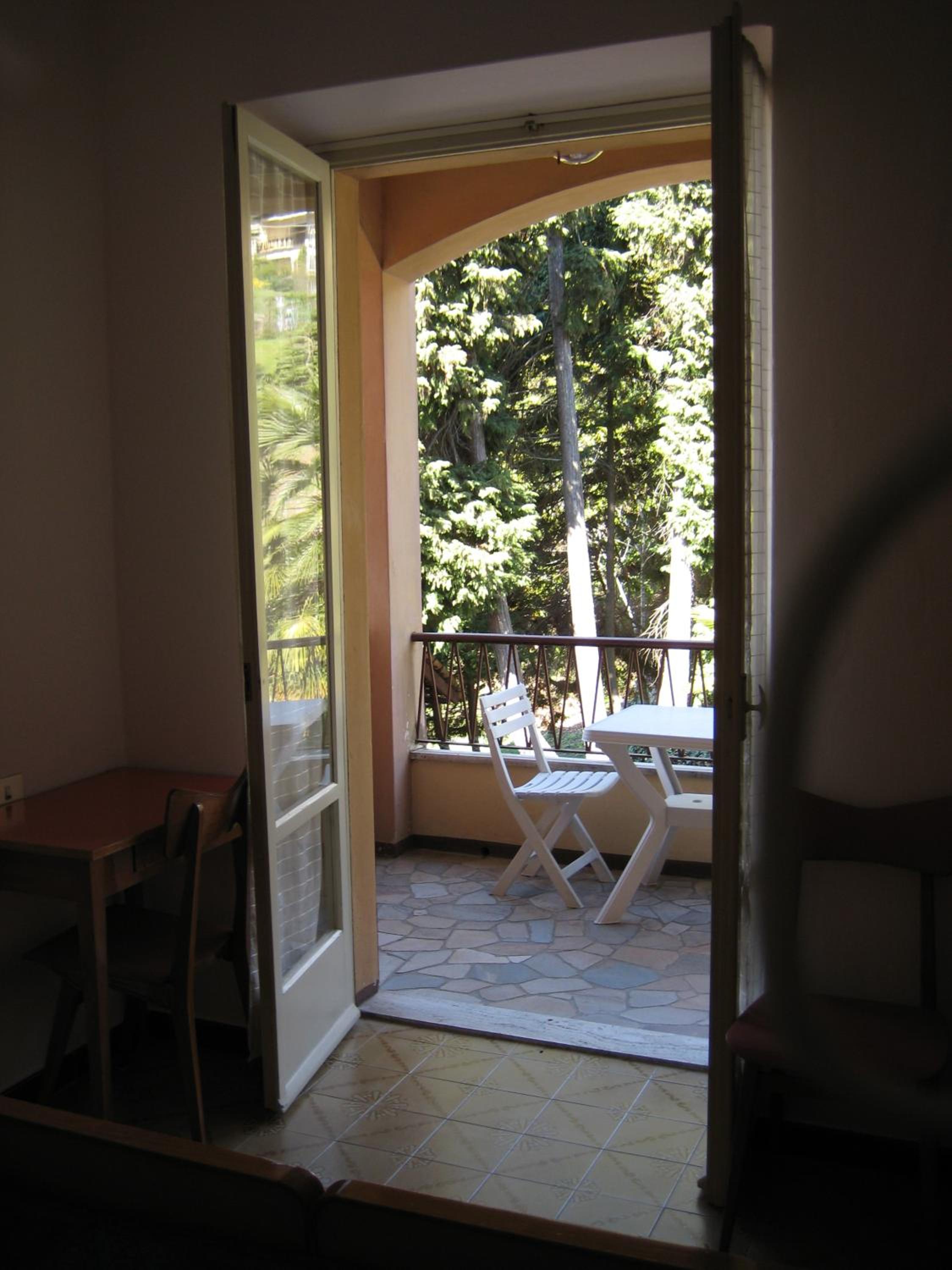 Quadruple Room with Partial Lake View