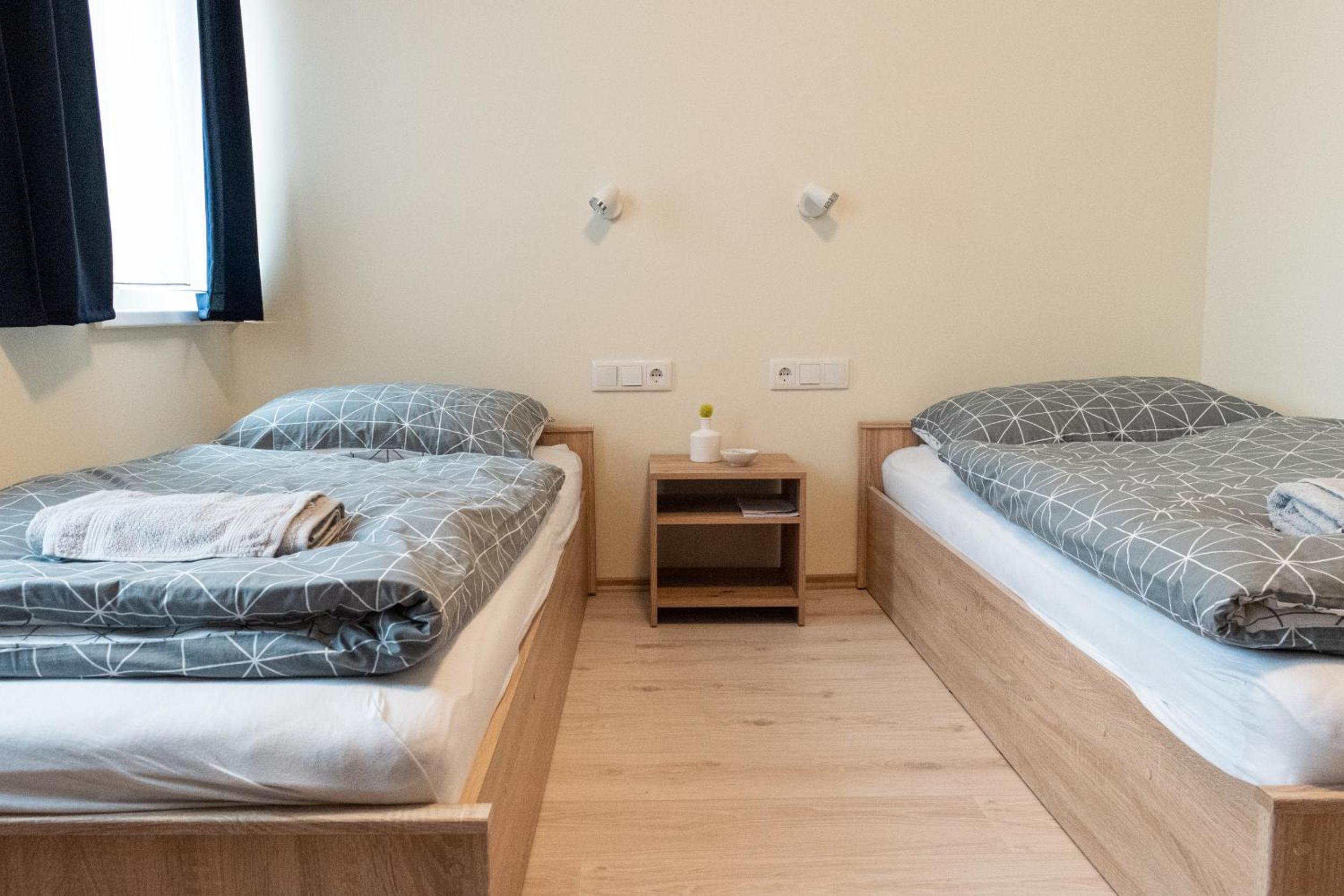 Twin Room with Private Bathroom - Photo 1