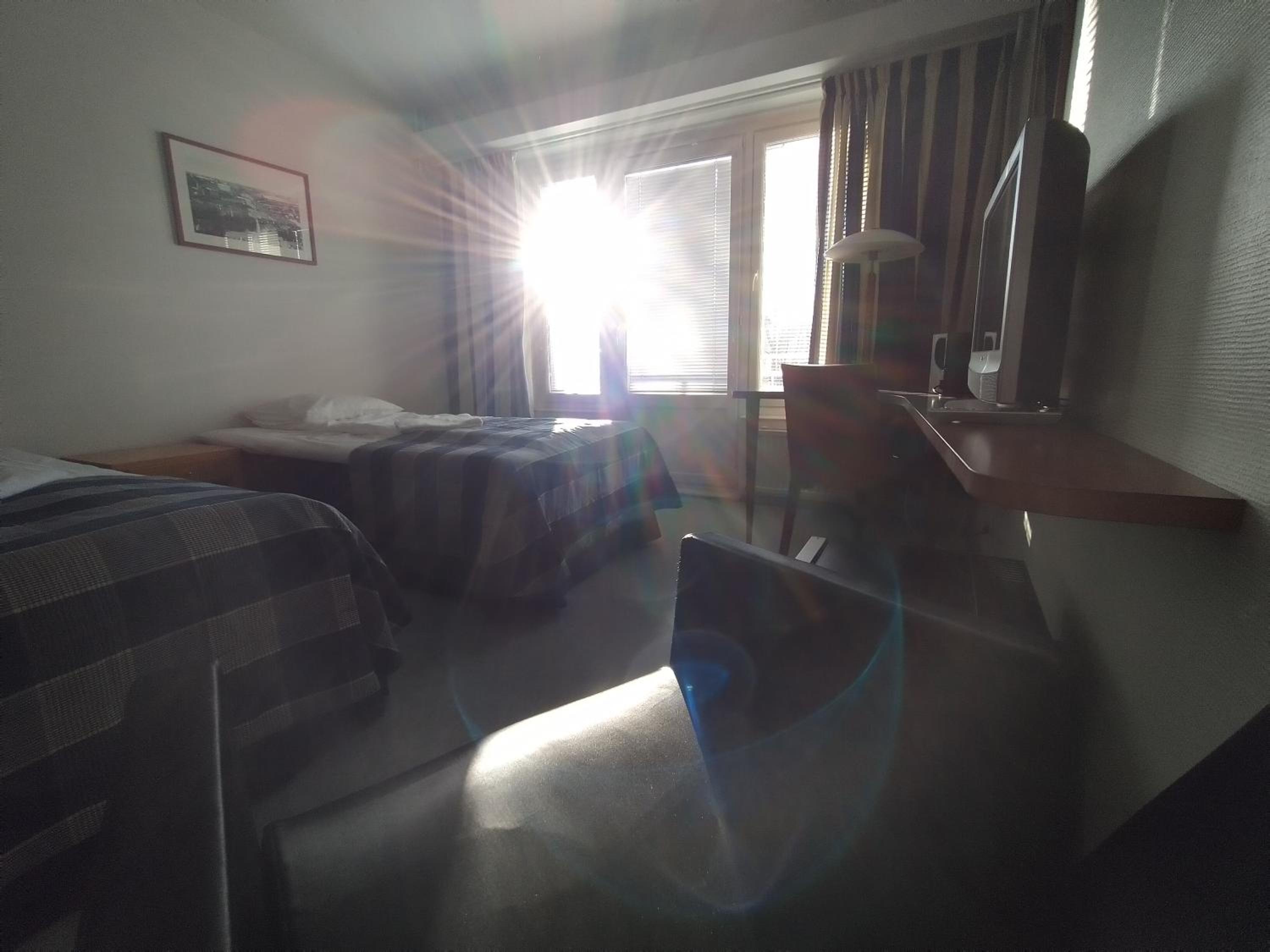 Twin Room - Photo 2