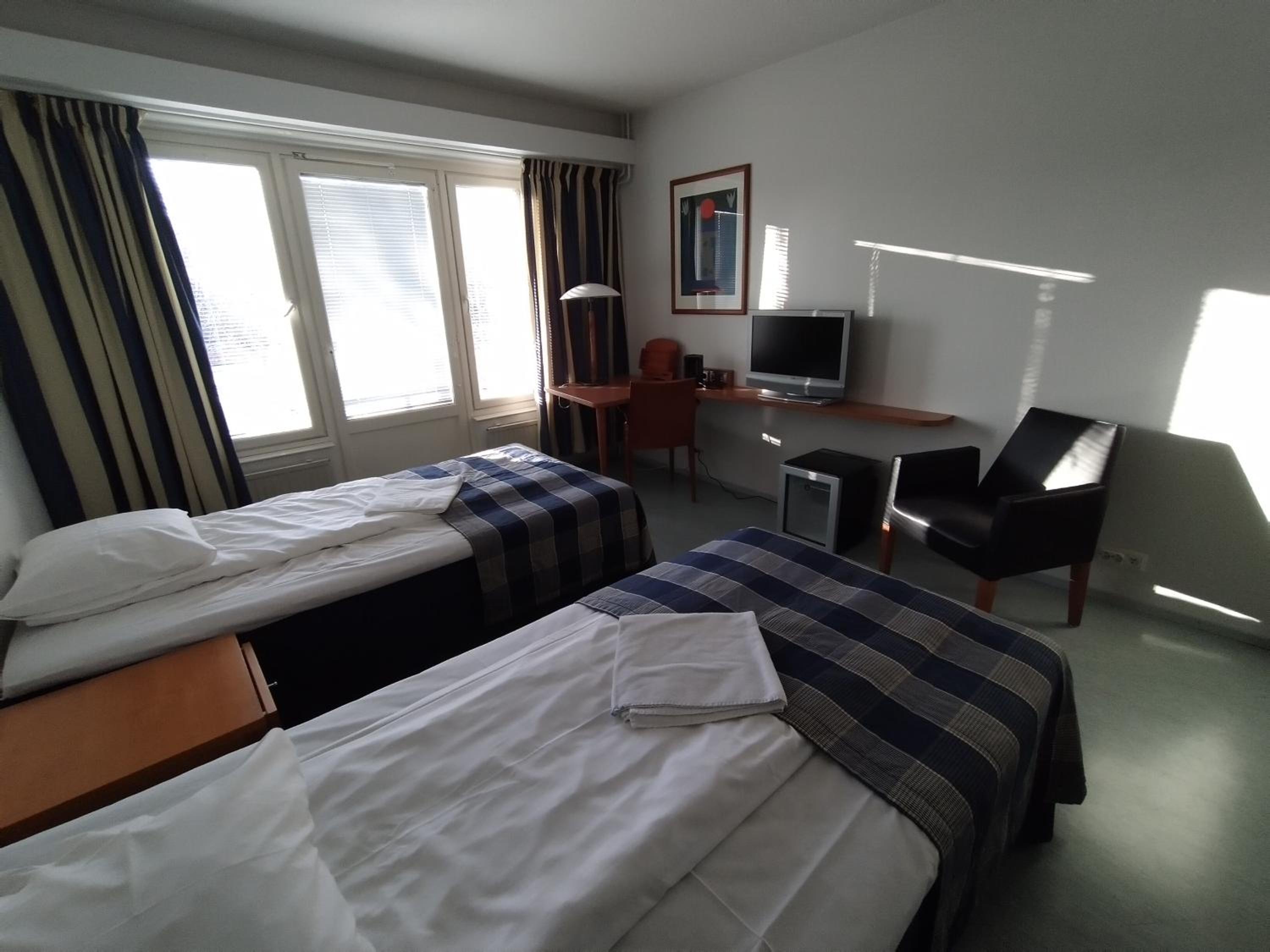 Twin Room - Photo 15