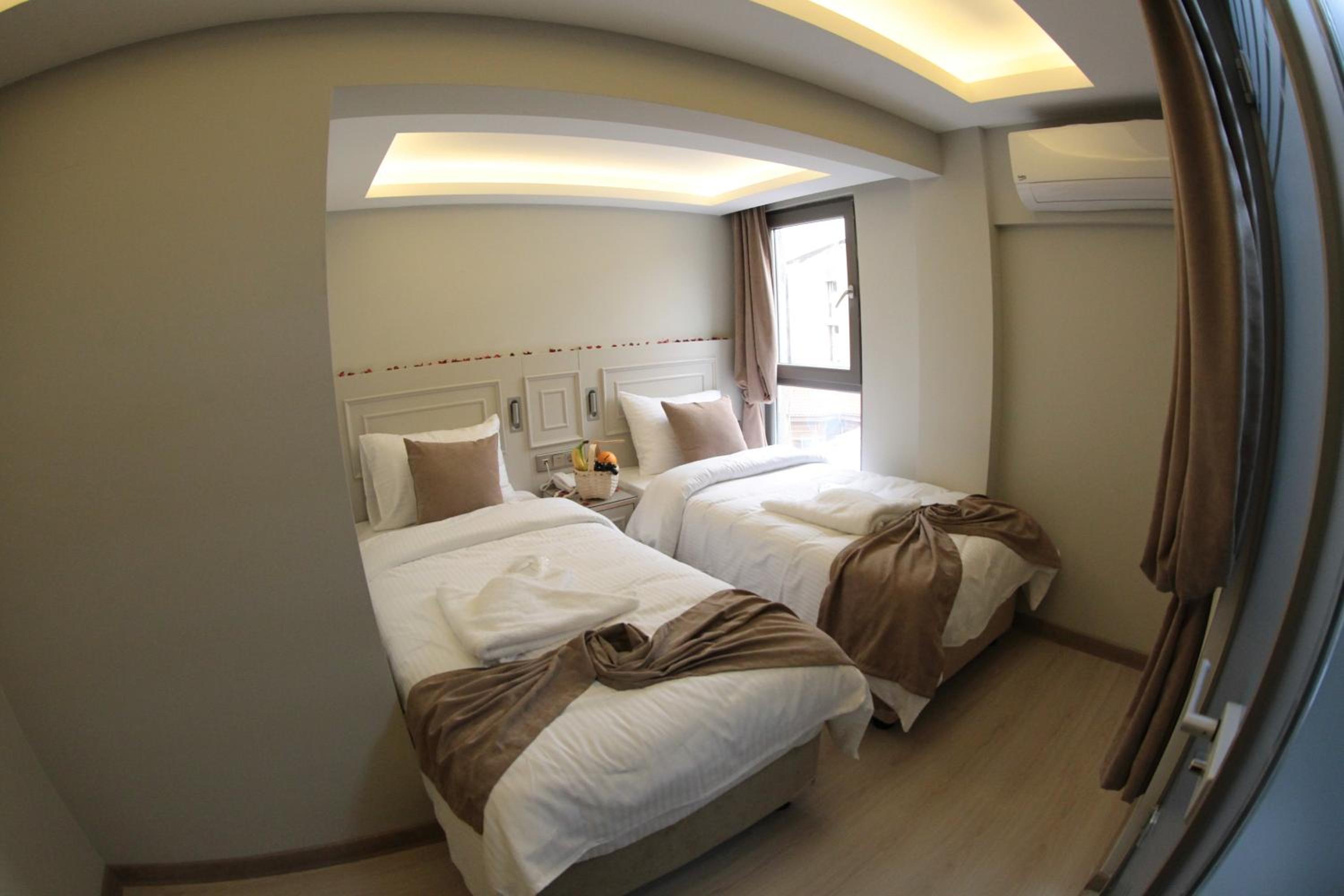 Standard Double Room photo 3