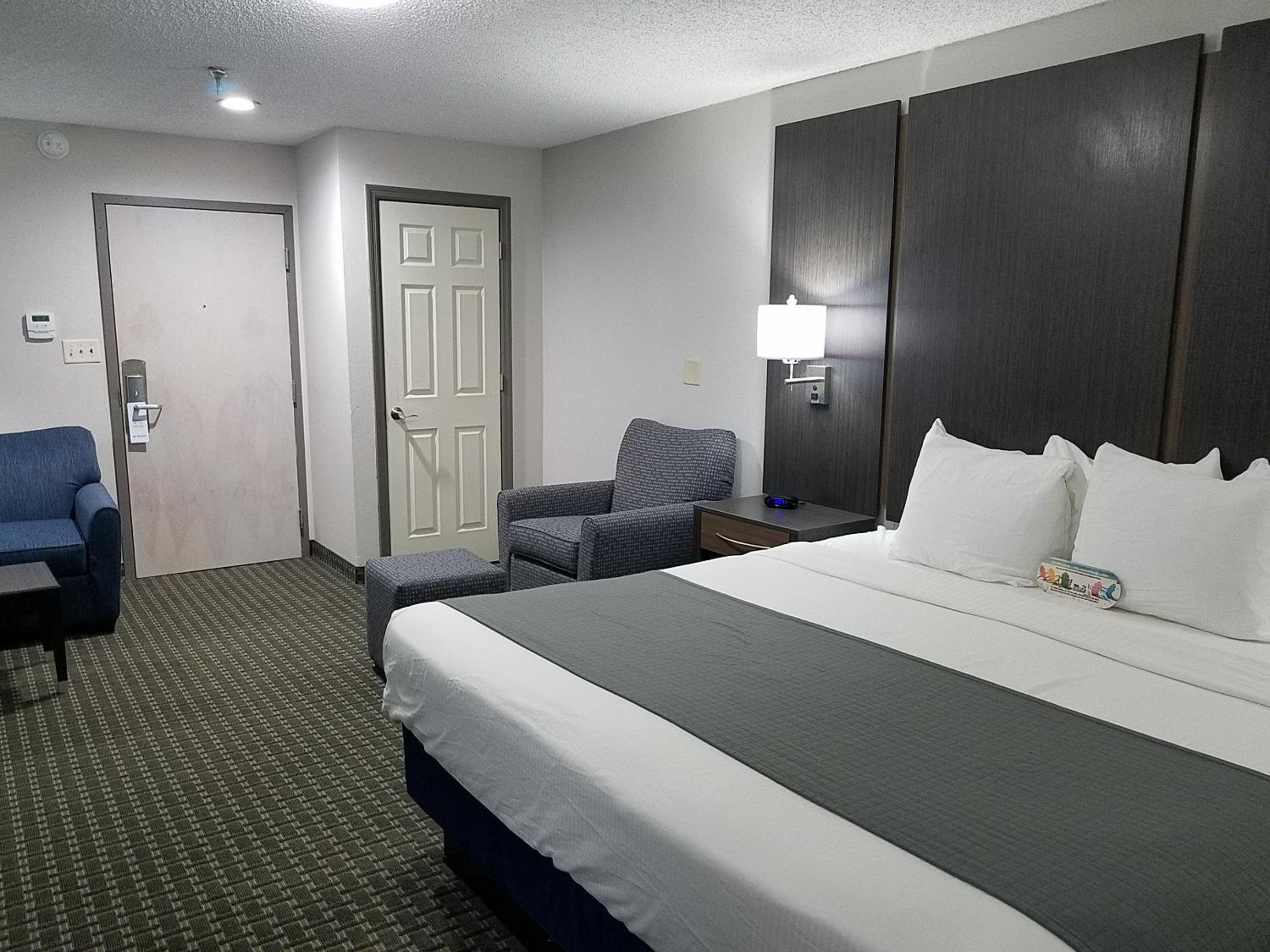King Suite - Photo 5