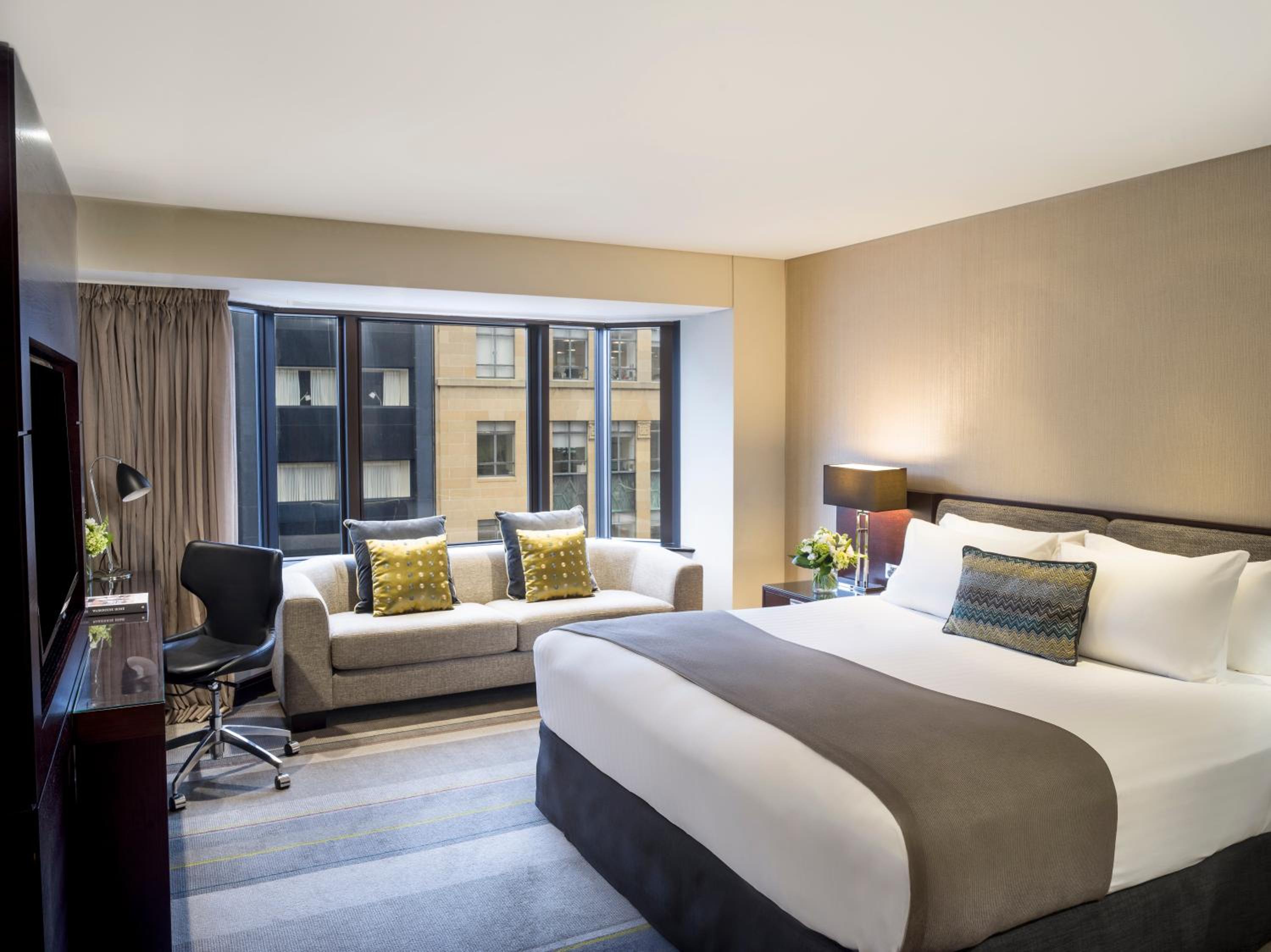 Premium King Room - Photo 2