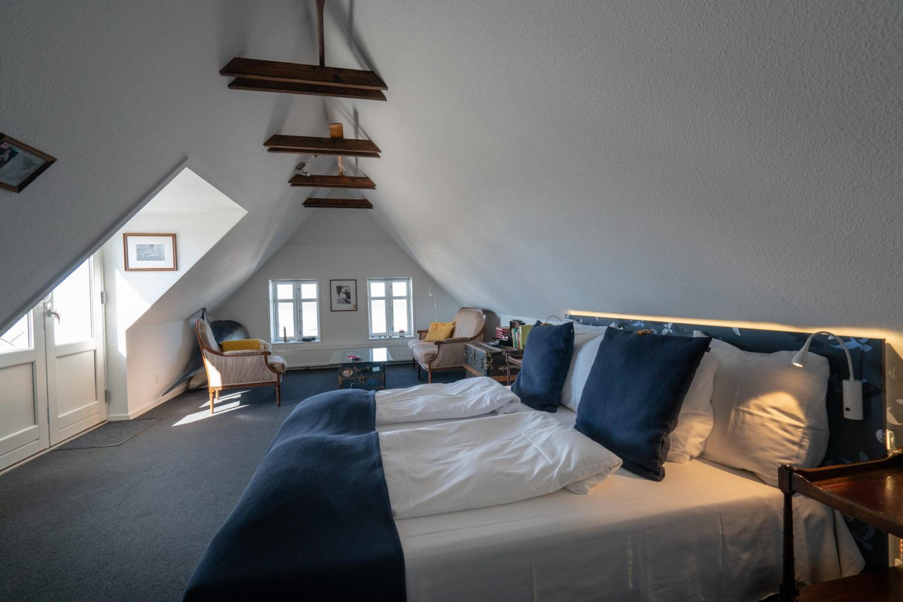 Suite with Sea View - Photo 3