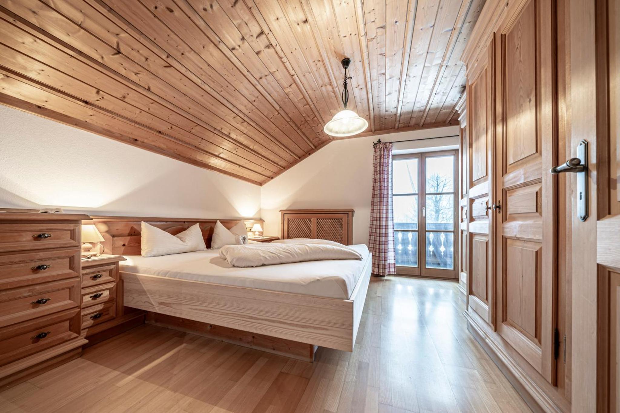 Two-Bedroom Apartment with Mountain View photo 1