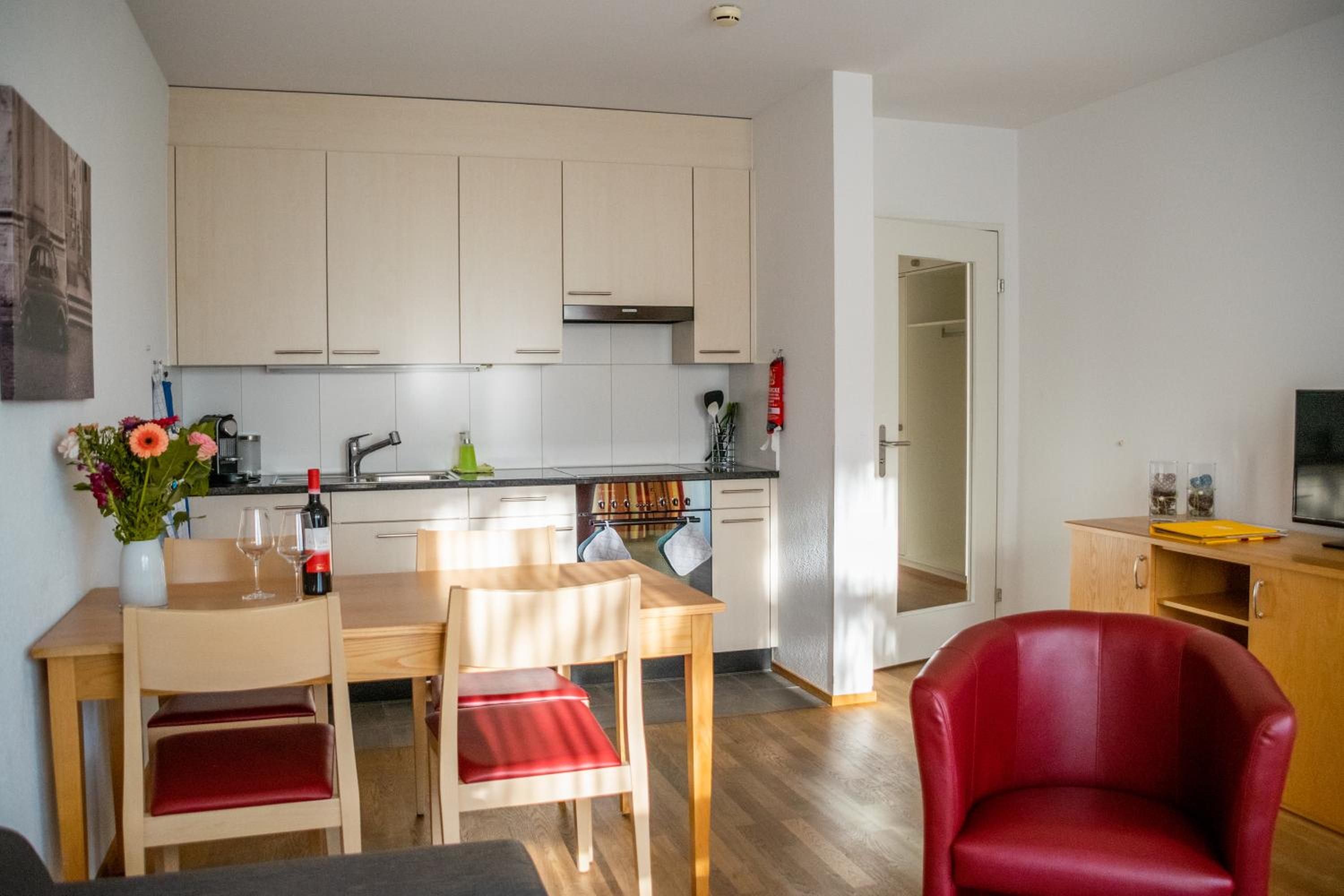 Two-Bedroom Apartment - Photo 7