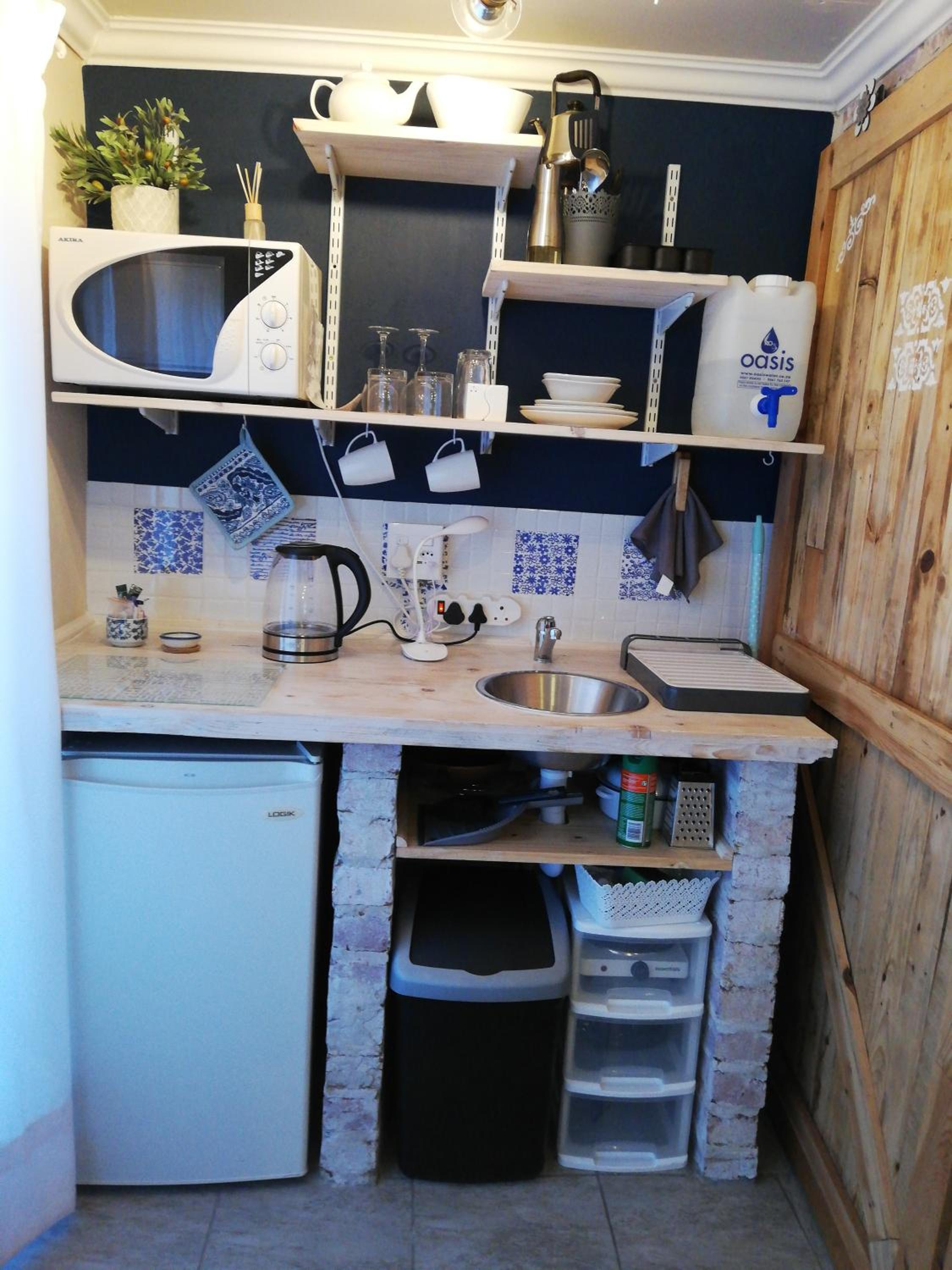 One-Bedroom Apartment - Photo 2