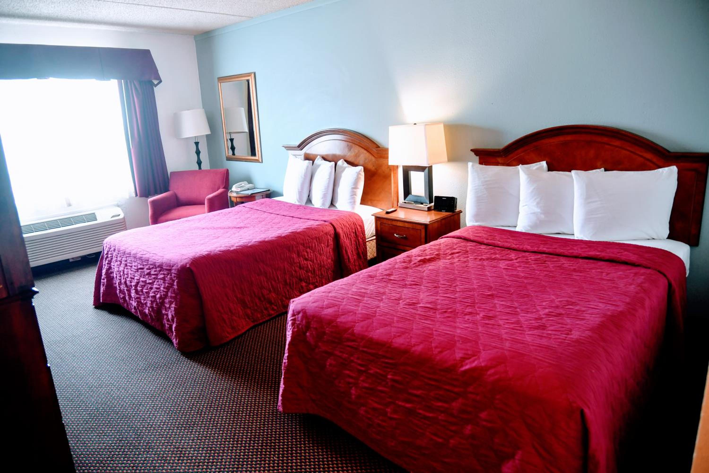 Double Room with Two Double Beds - Non-Smoking - Photo 10