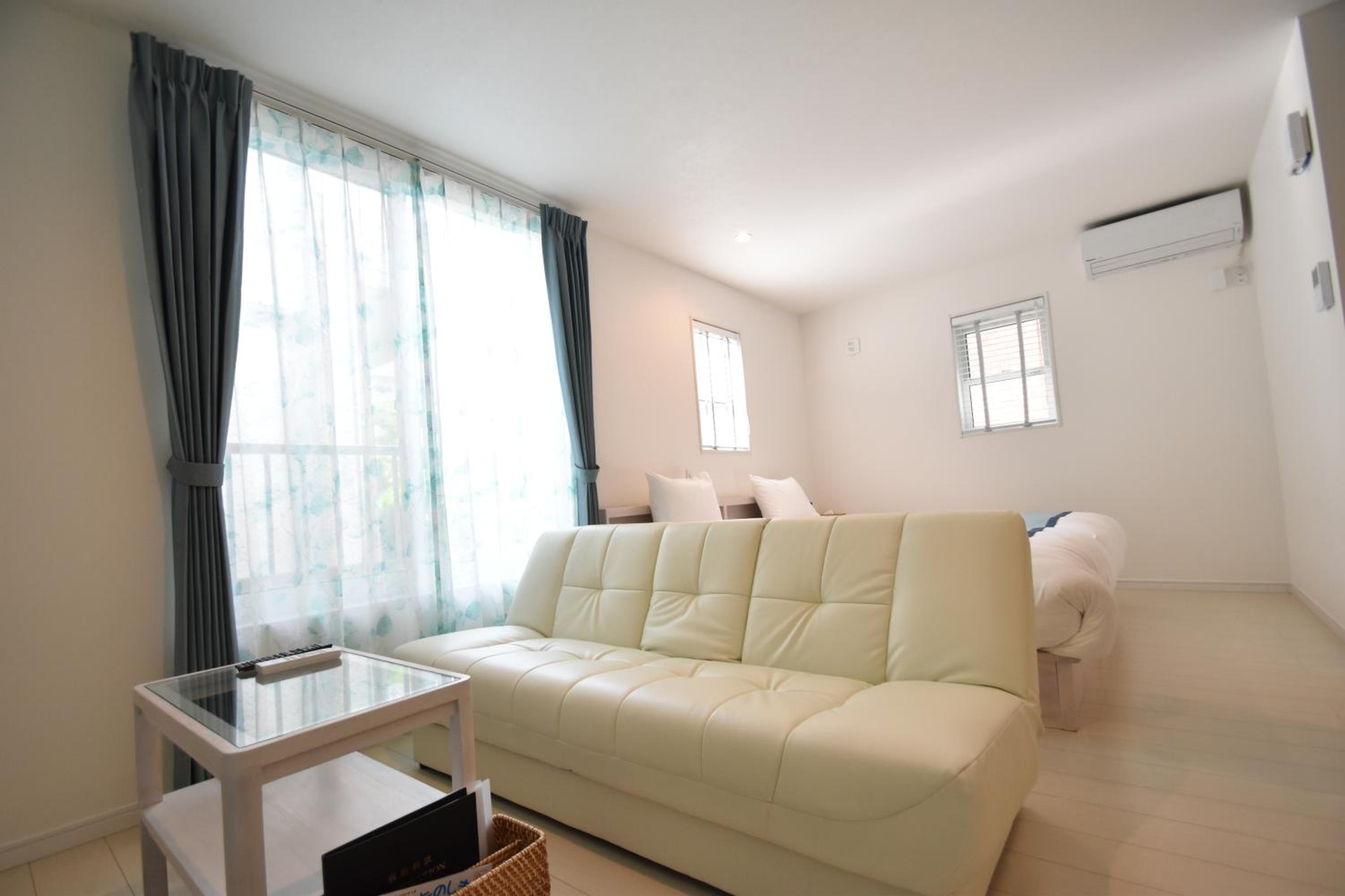 Twin Room with Extra Bed - Photo 21