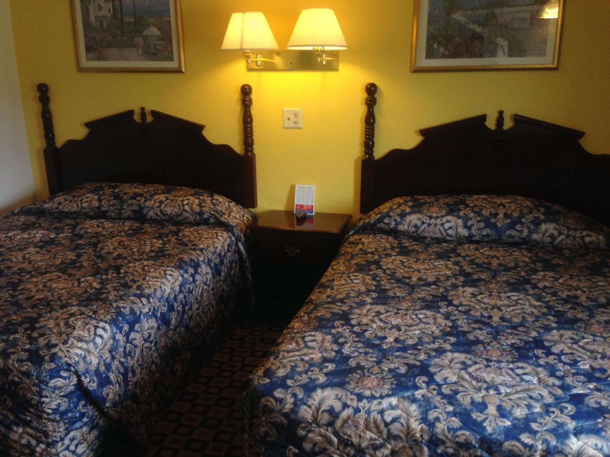 Double Room with Two Double Beds photo 1