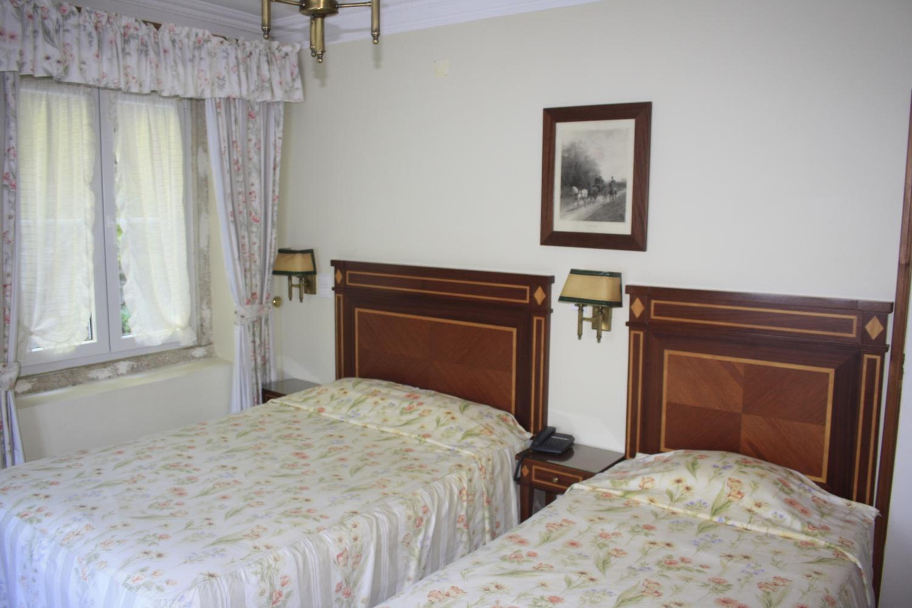 Double or Twin Room with Garden View photo 3