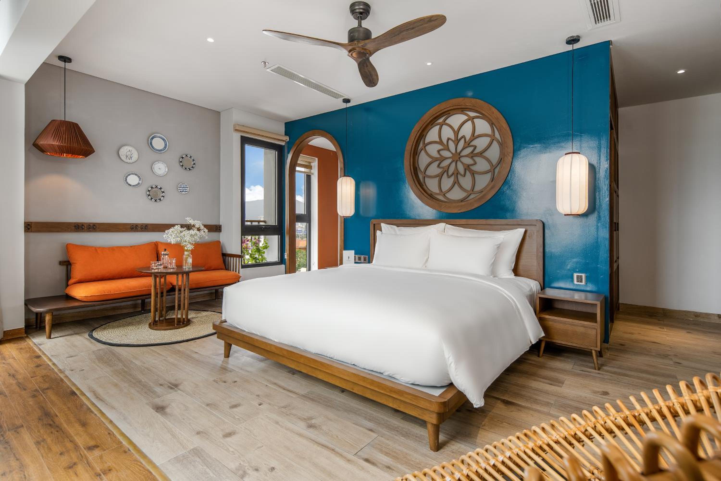 Suite with City View - Photo 6