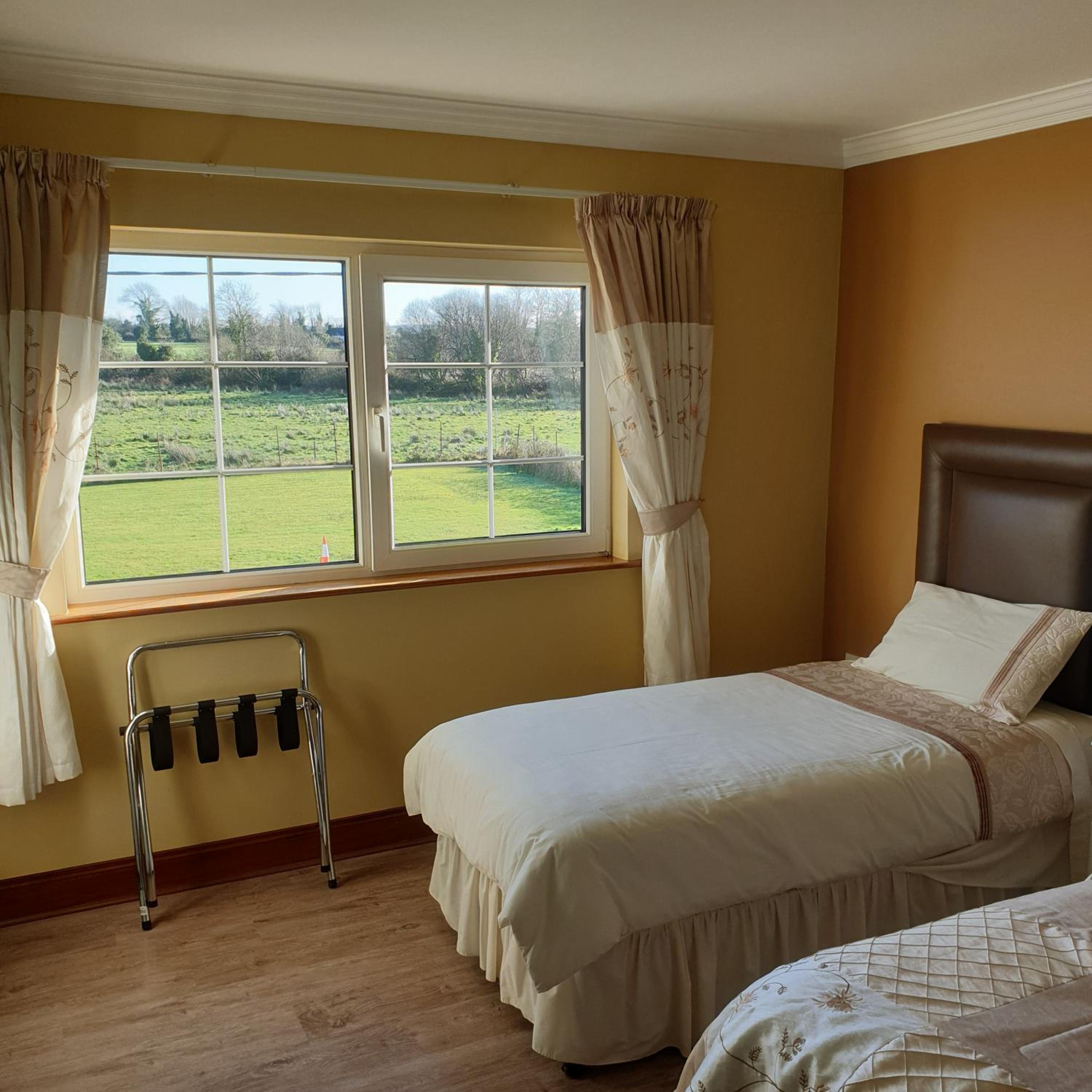 Triple Room with Private Bathroom - Photo 1