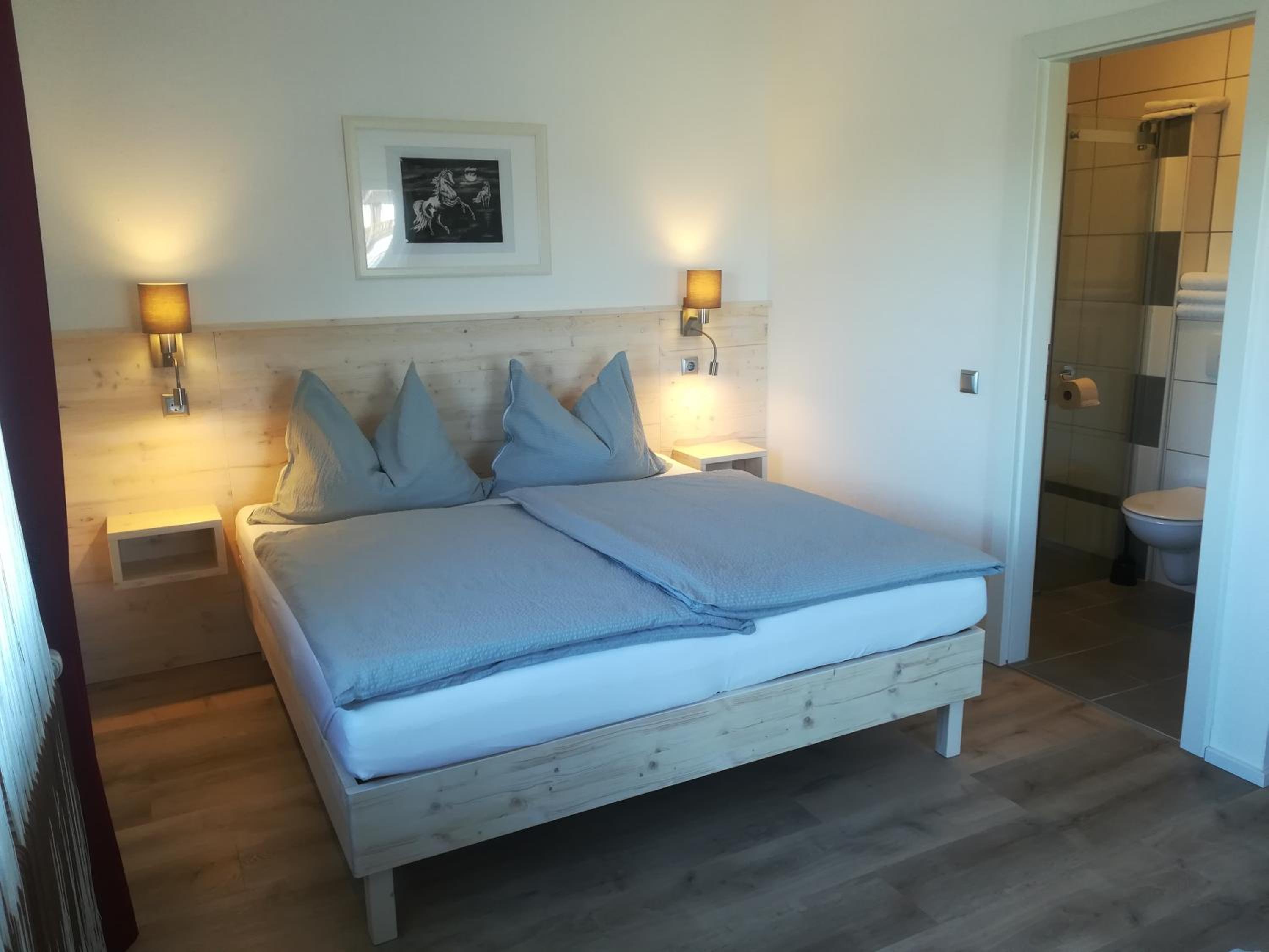Economy Triple Room
