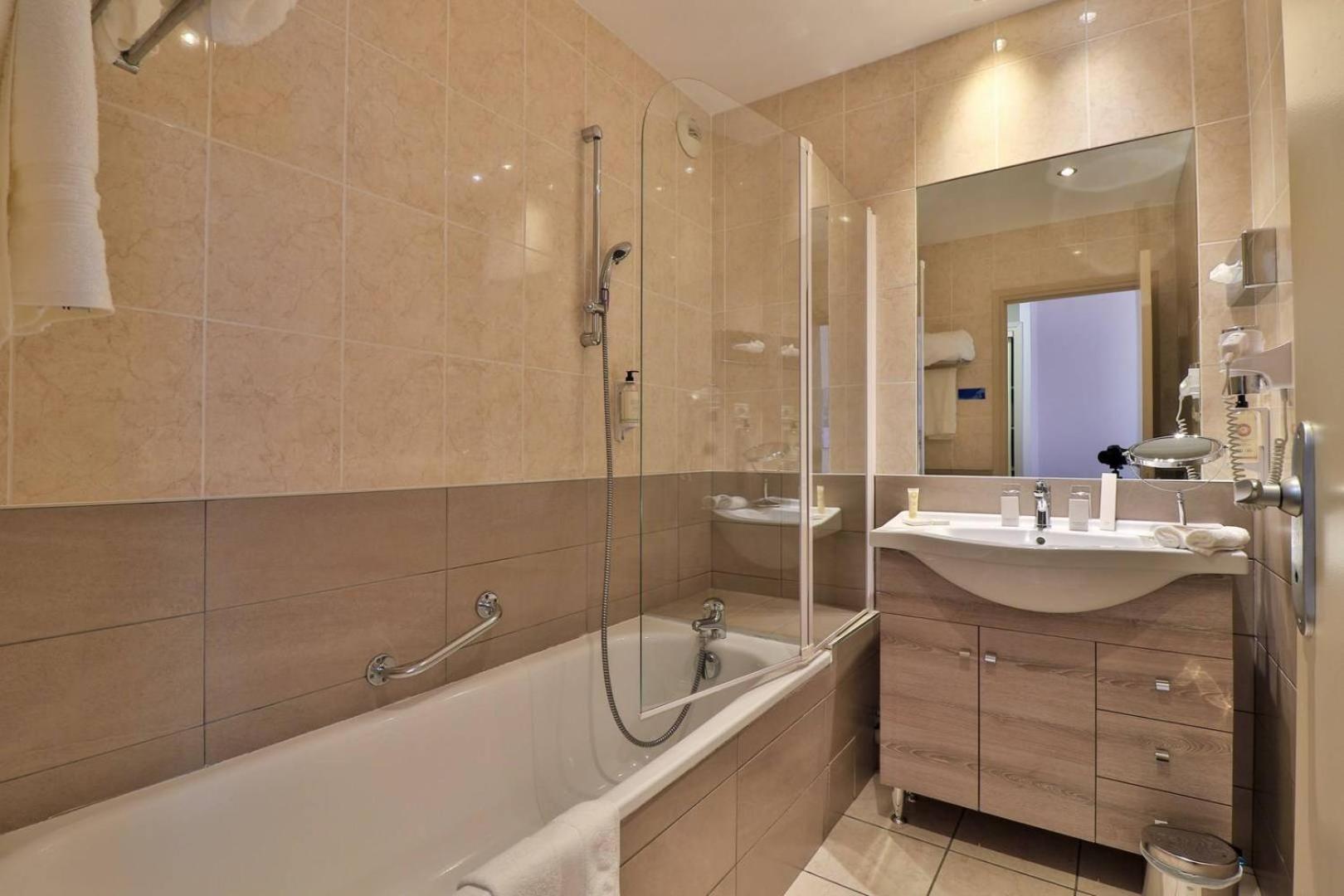 Comfort King Room - Photo 3