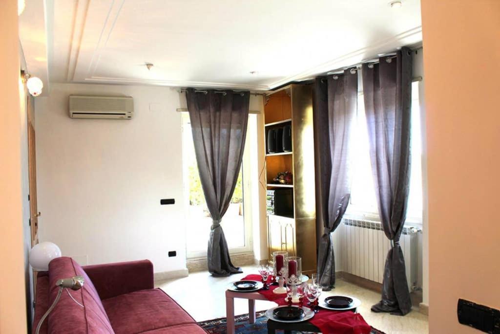 One-Bedroom Apartment - Photo 3