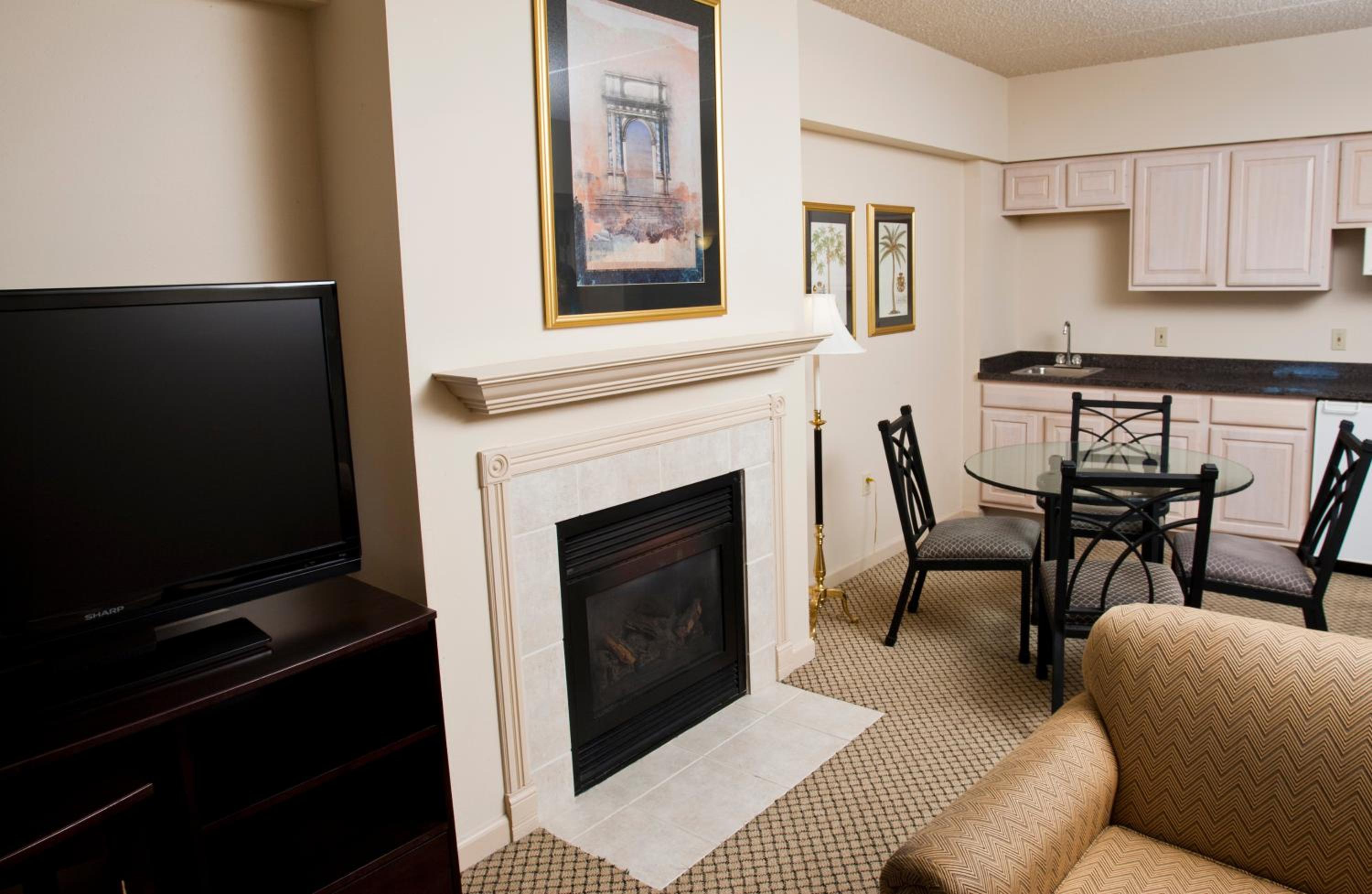 Two-Bedroom Suite - Photo 1