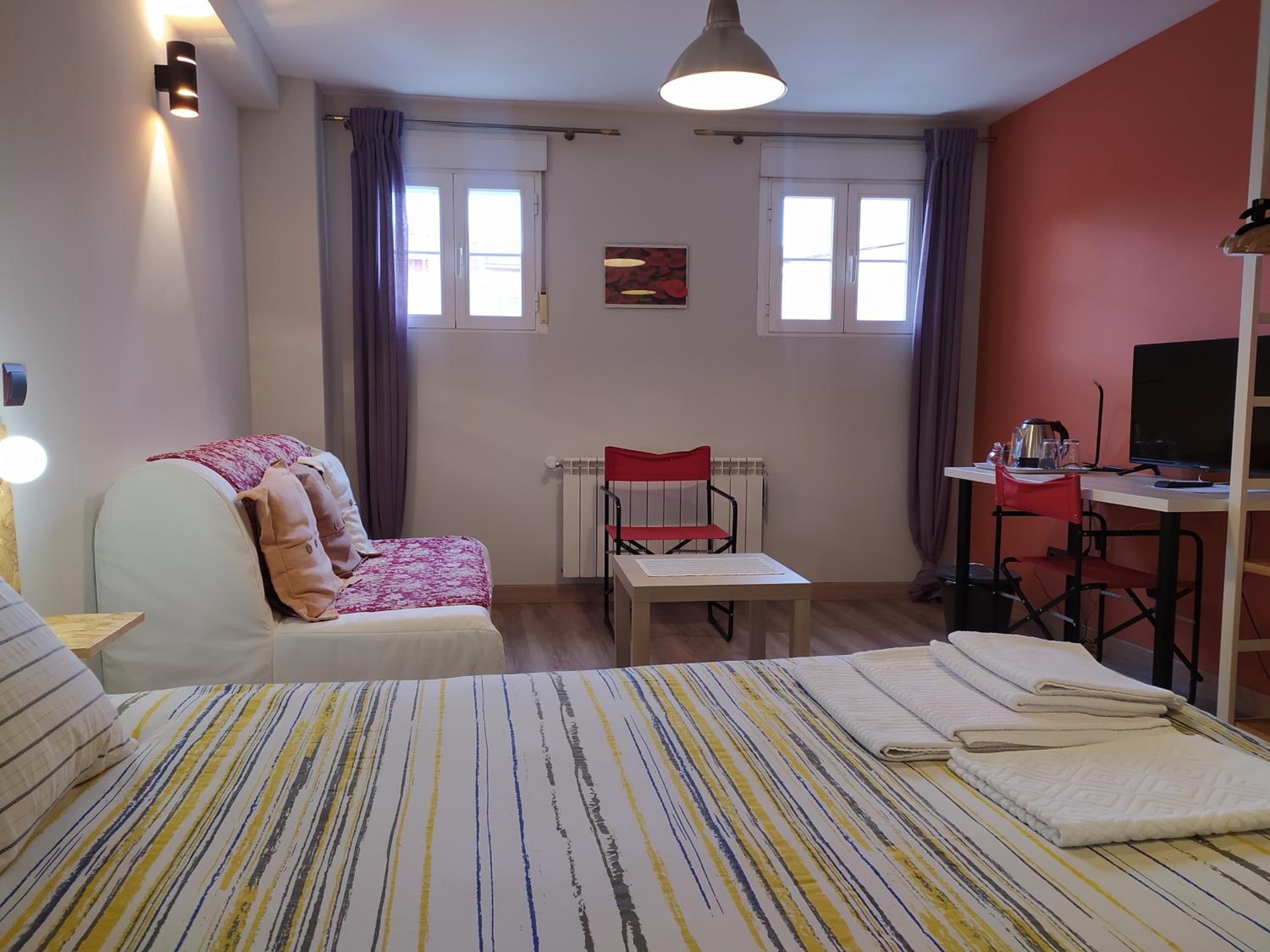 Large Double Room photo 2