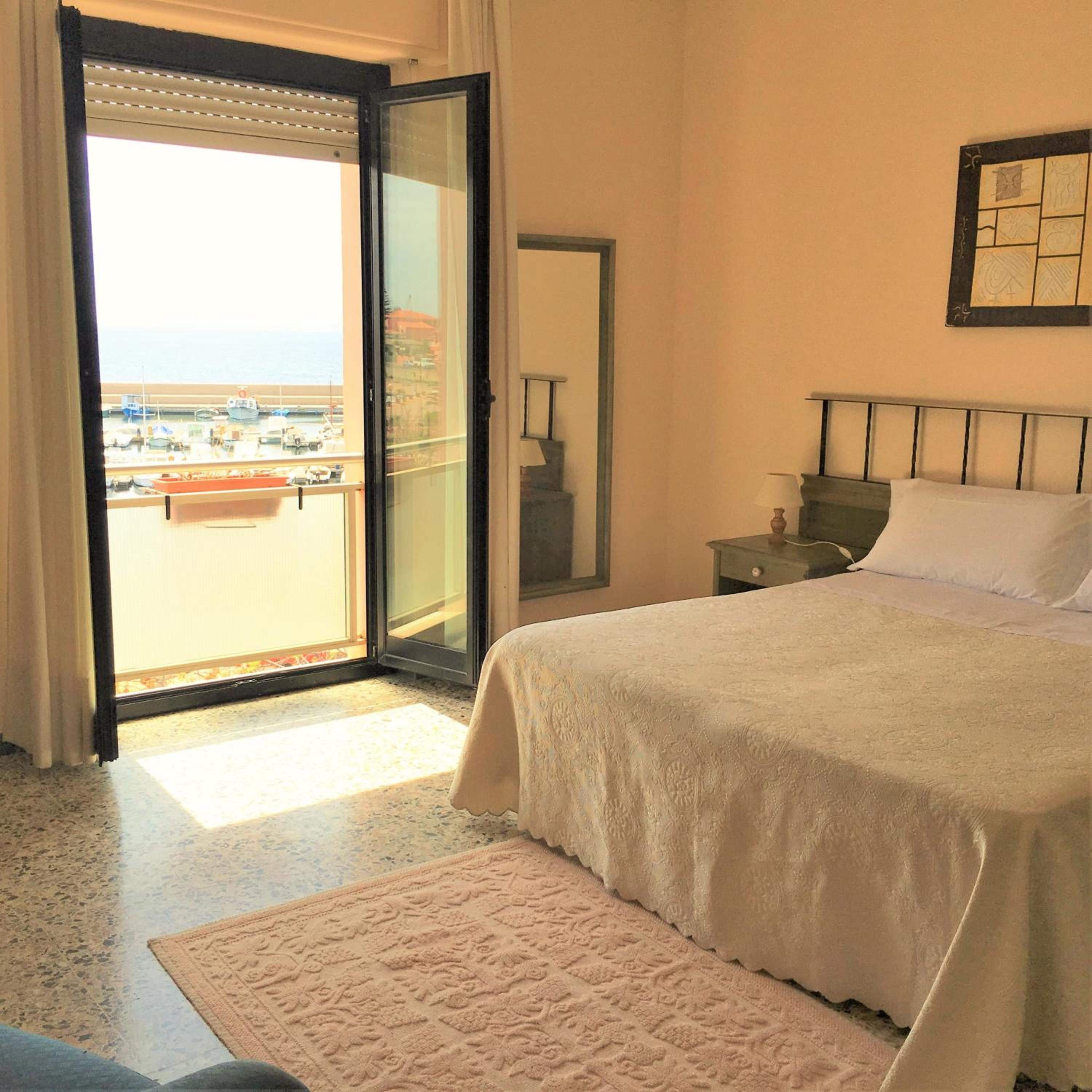 Quadruple Room with Sea View