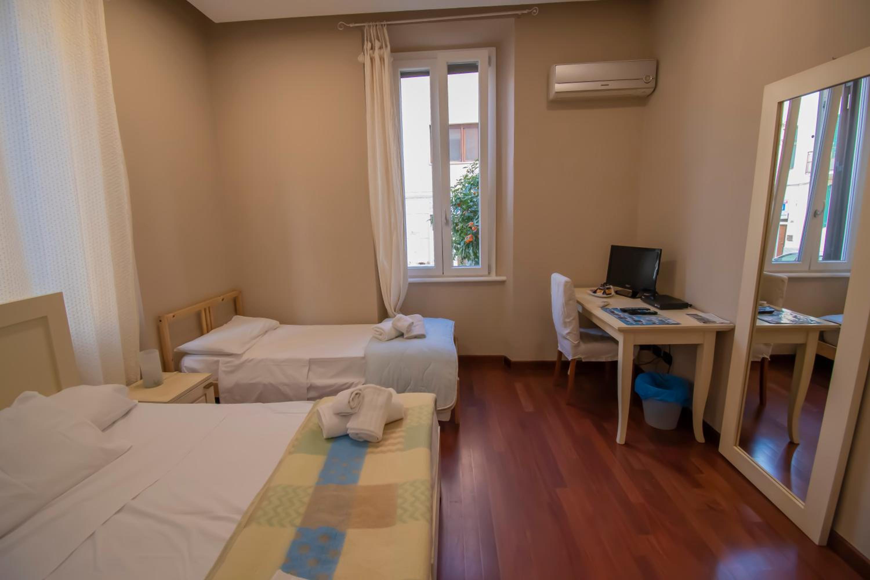 Triple Room photo 2