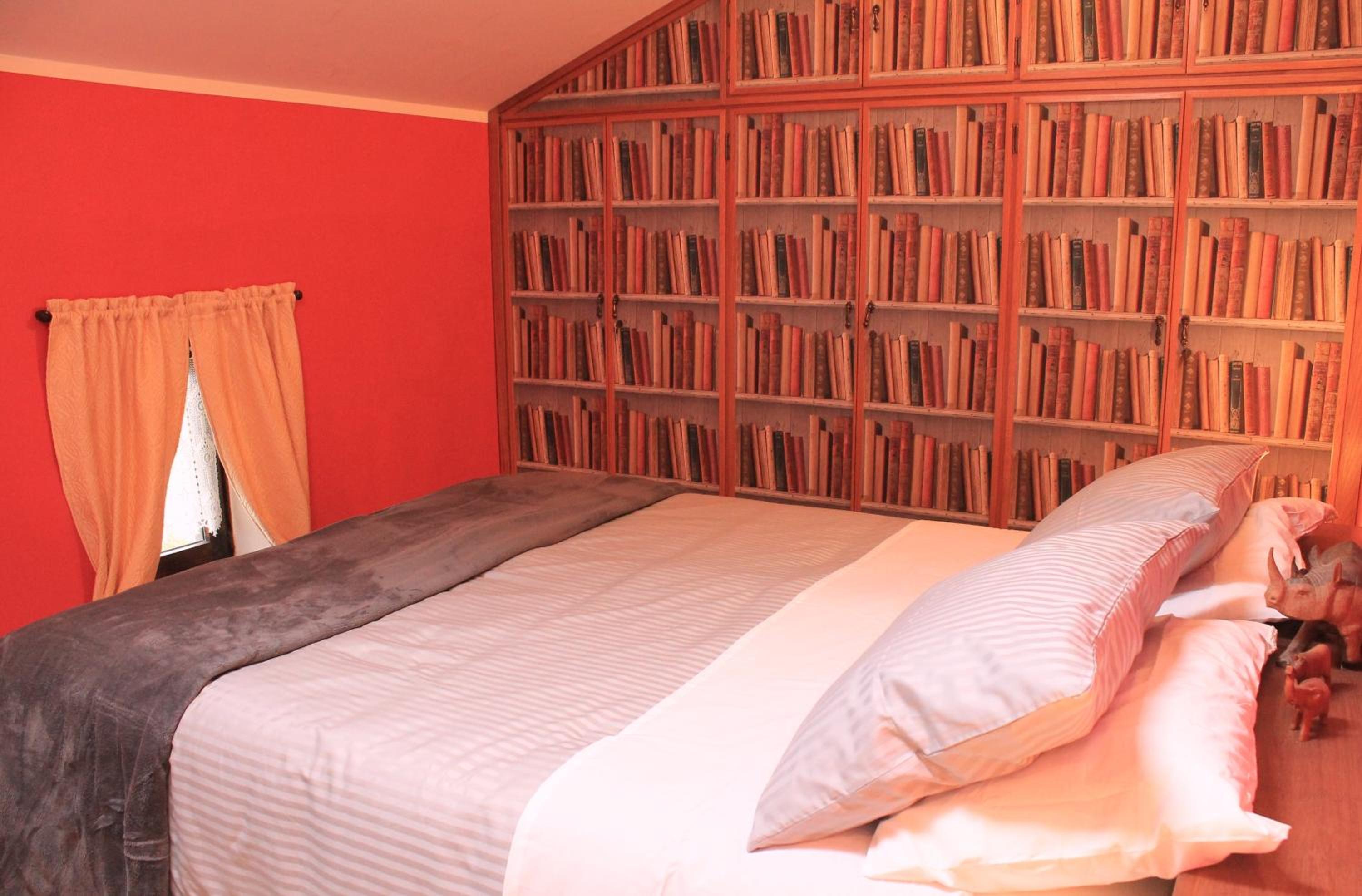 Two-Bedroom House - Photo 19