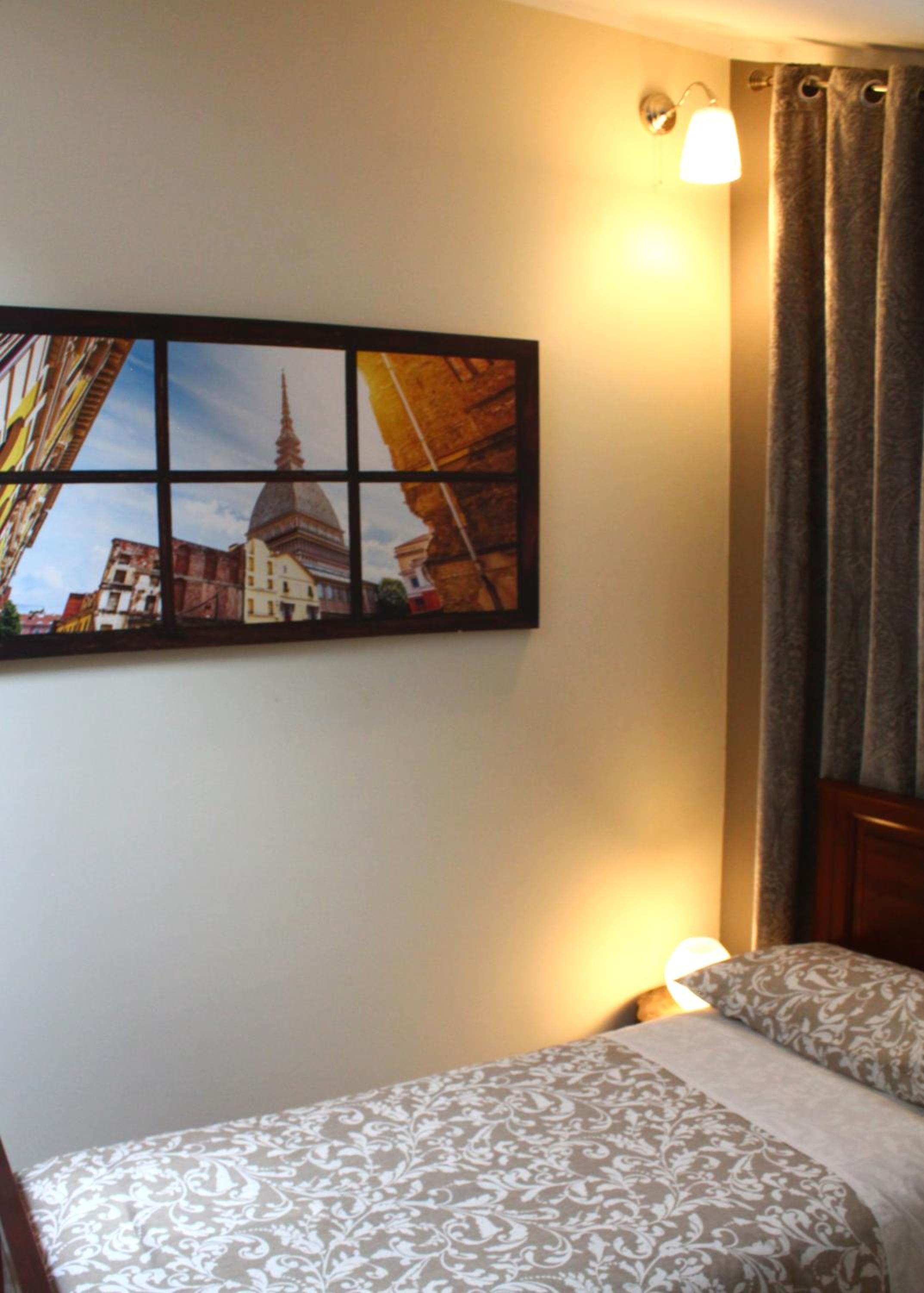 Two-Bedroom House - Photo 23
