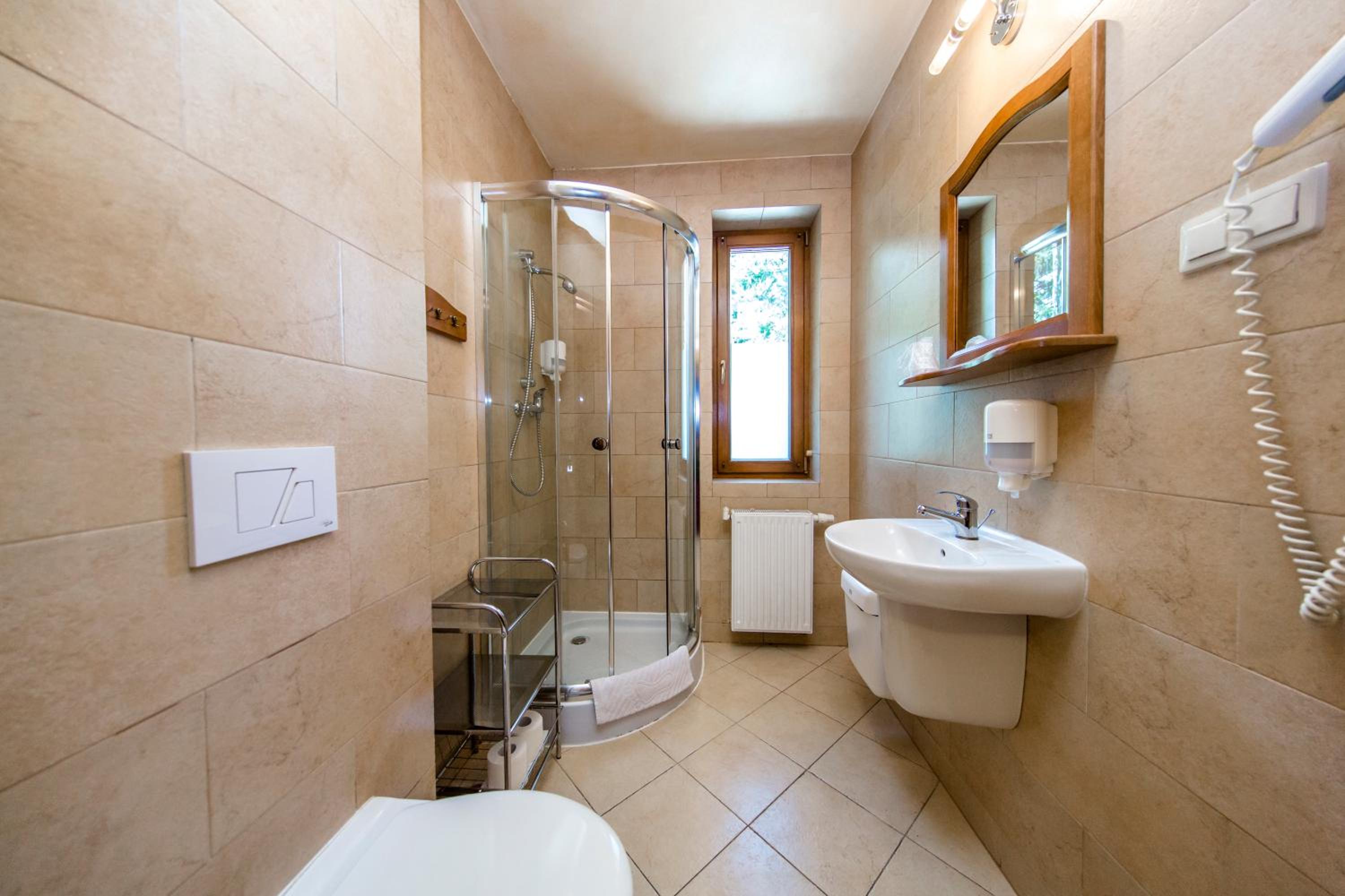 Triple Room - Photo 5