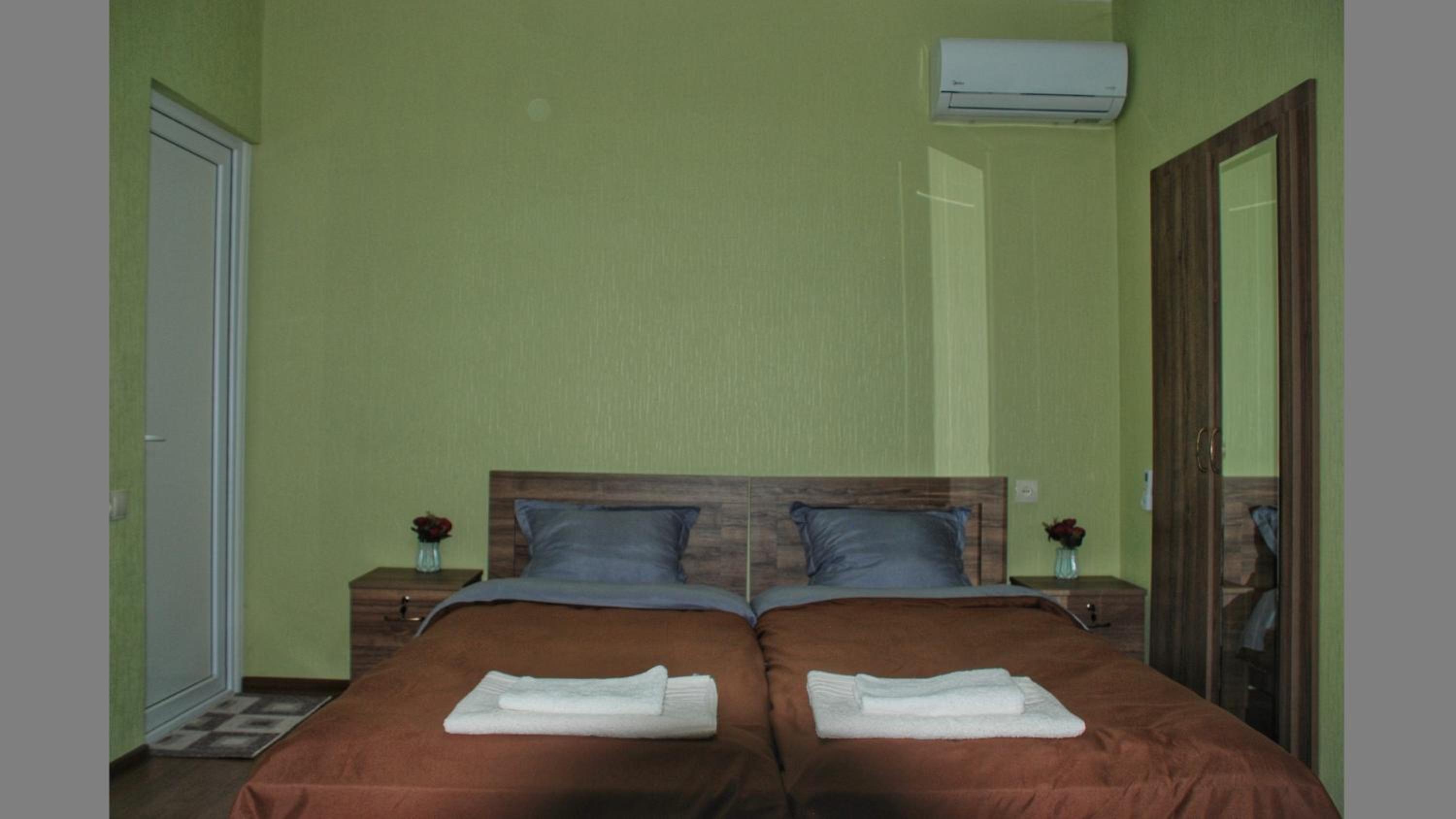 Triple Room with City View