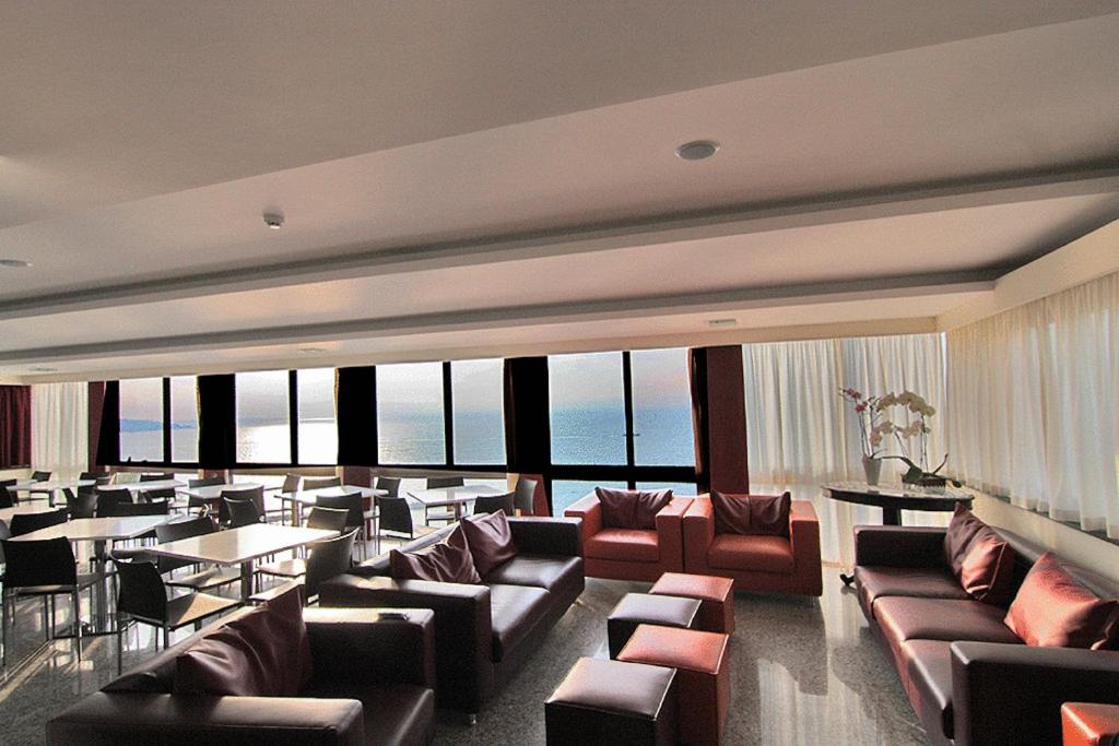 Double or Twin Room with Sea View - Photo 2