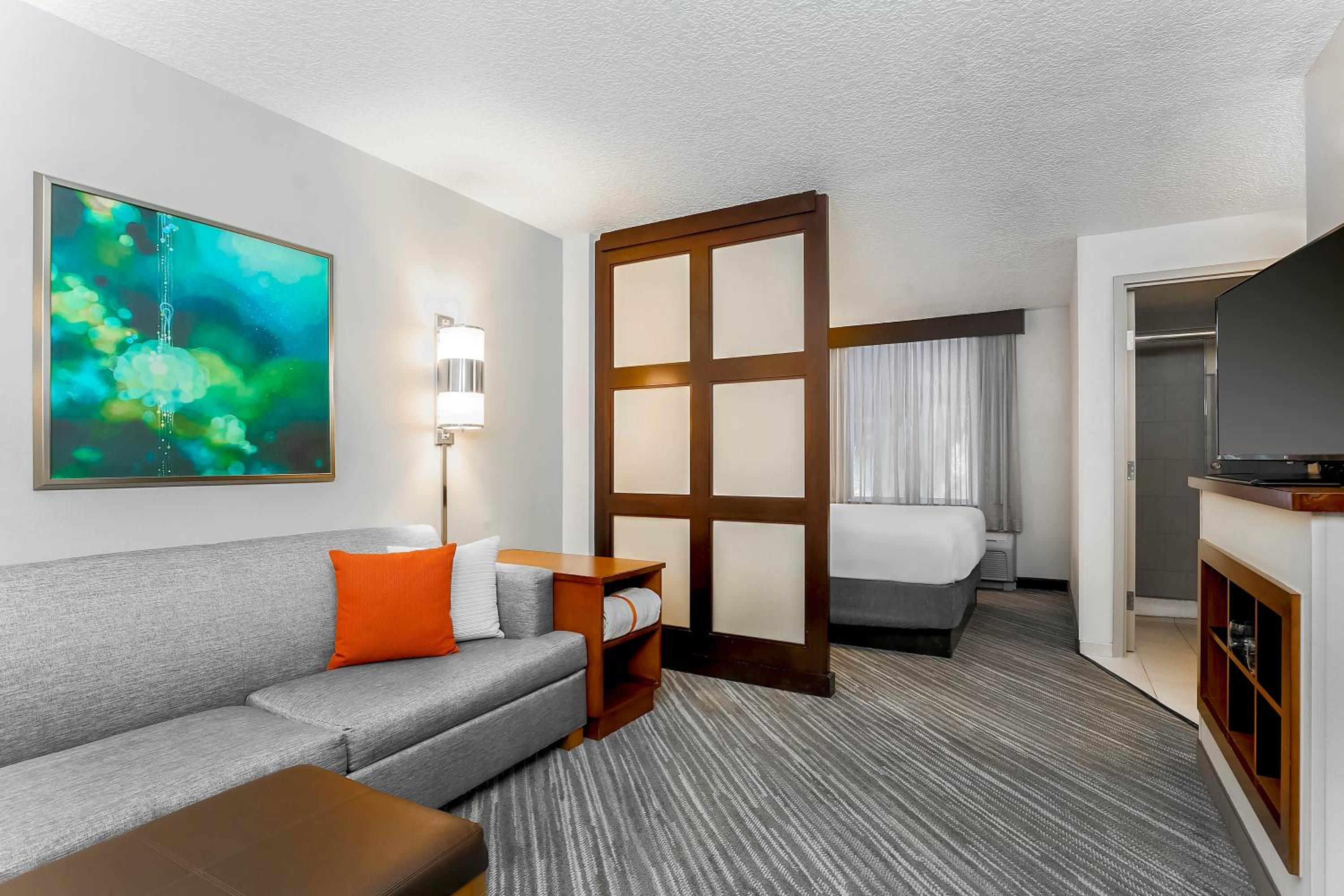King Room with Sofa Bed - High Floor - Photo 3