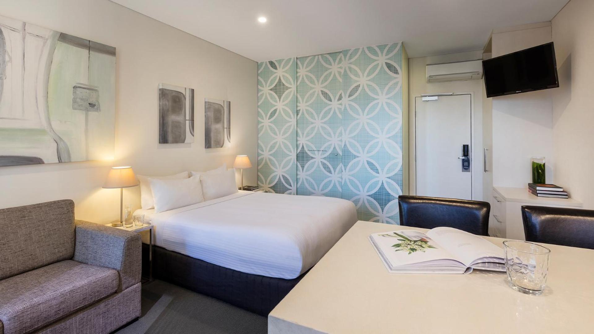 Executive Studio - High Floor - No Housekeeping photo 2