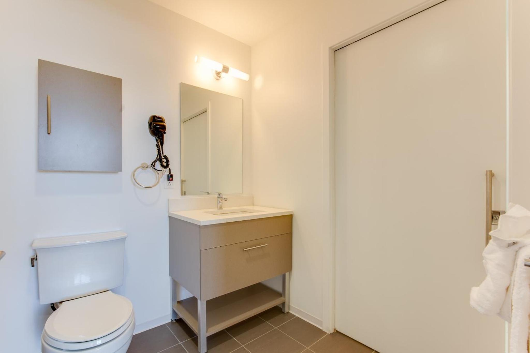 Two Bedroom Apartment  photo 2