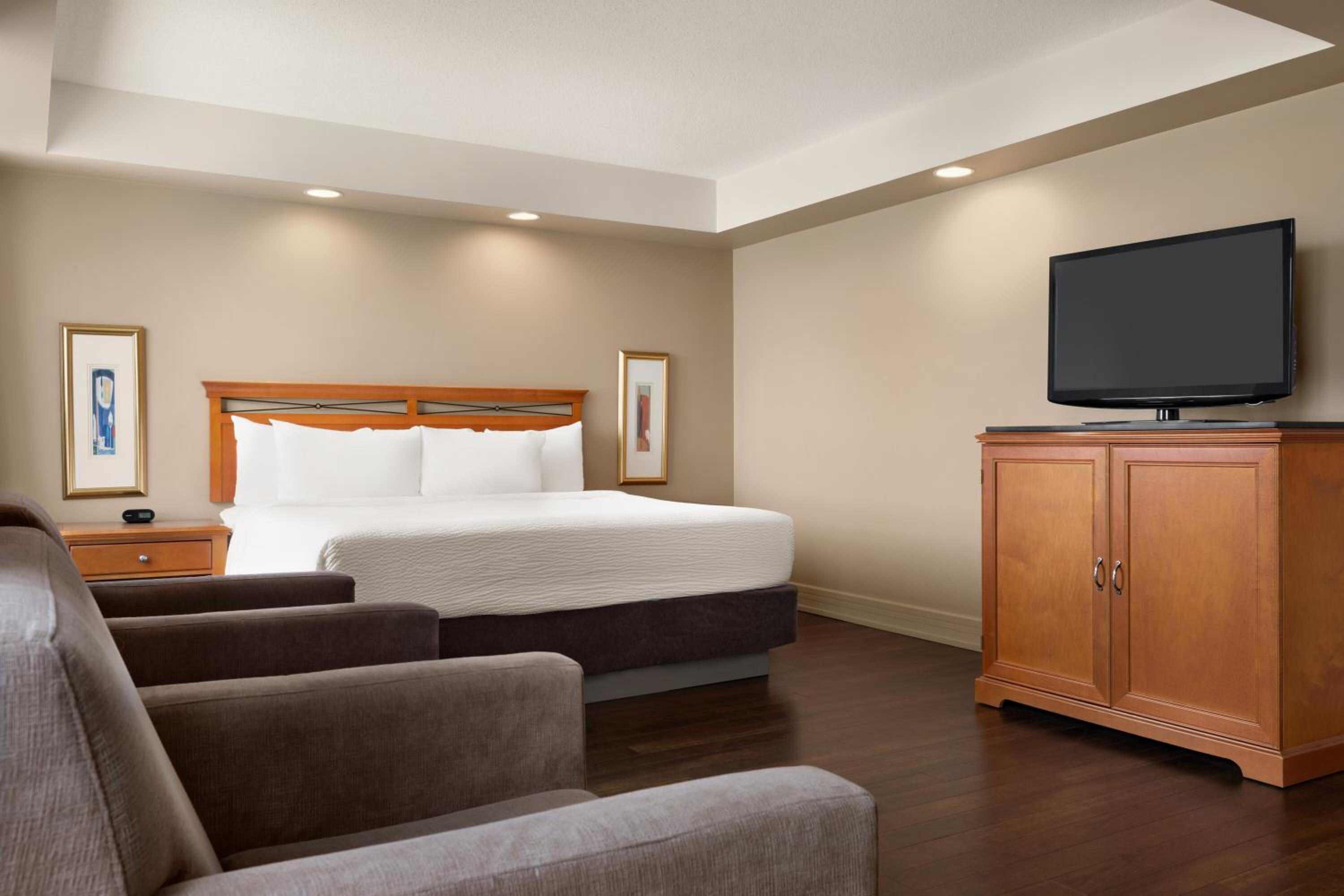 King Room - Mobility Access/Non-Smoking - Photo 4