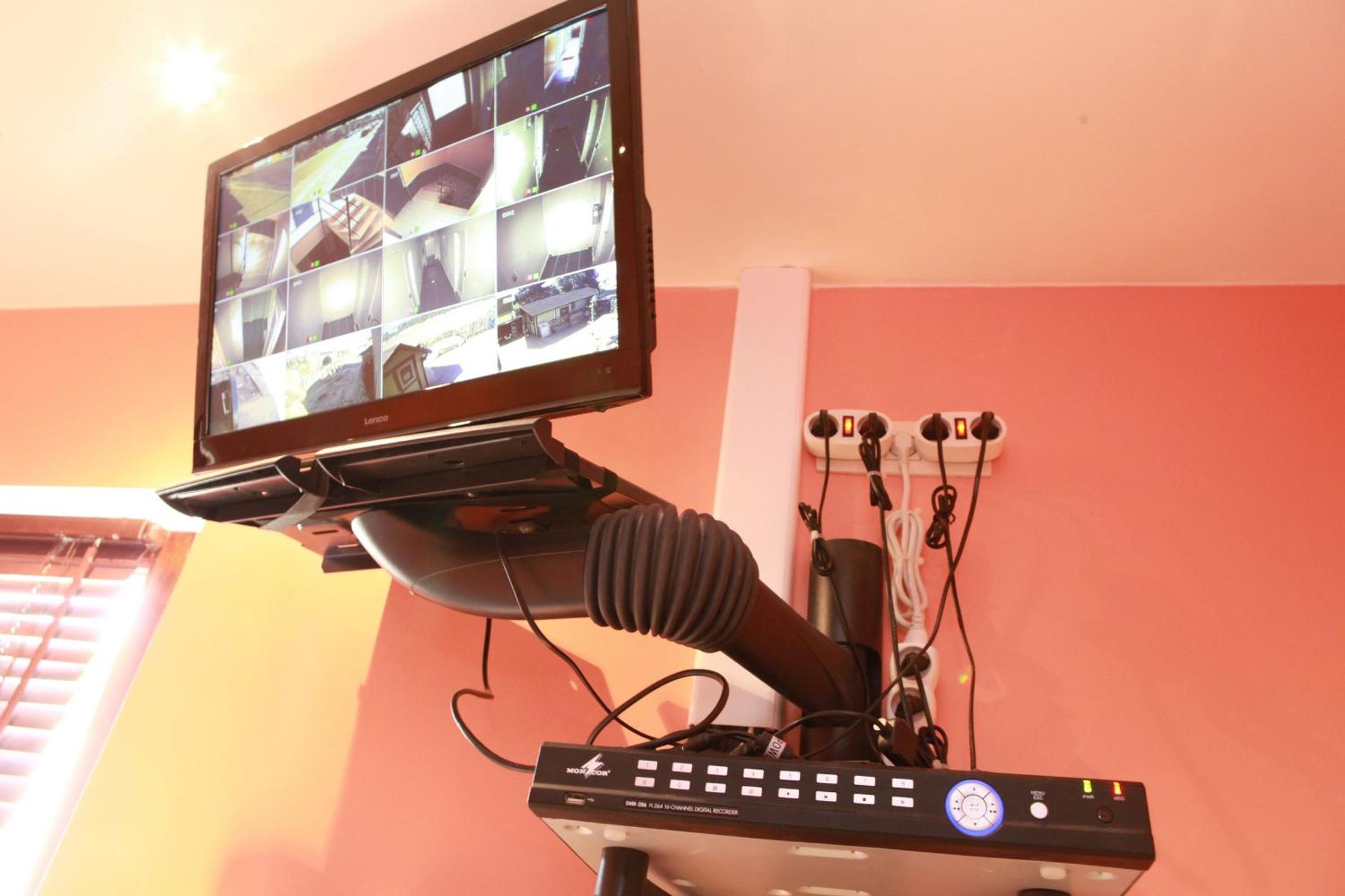 Studio - Photo 117