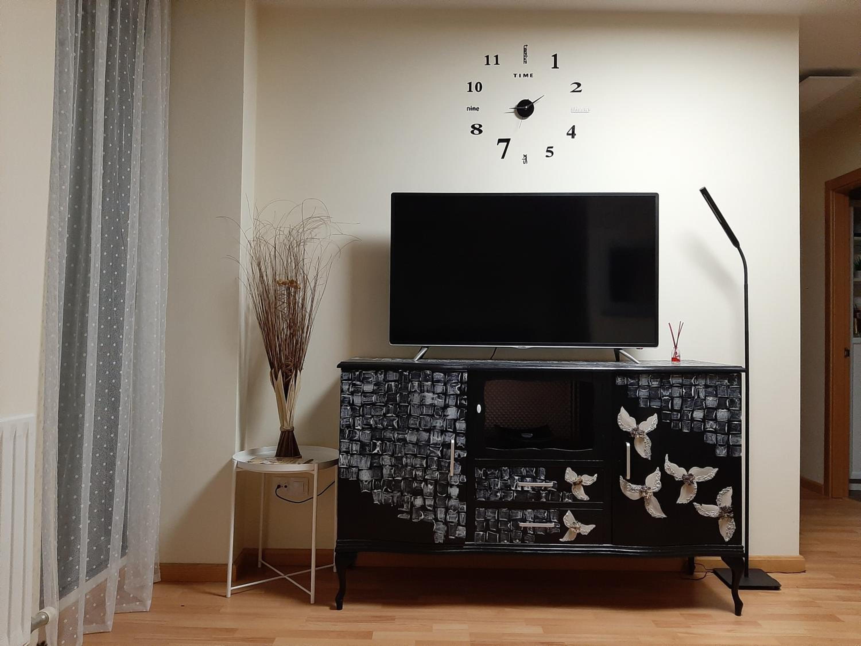 Two-Bedroom Apartment - Photo 10