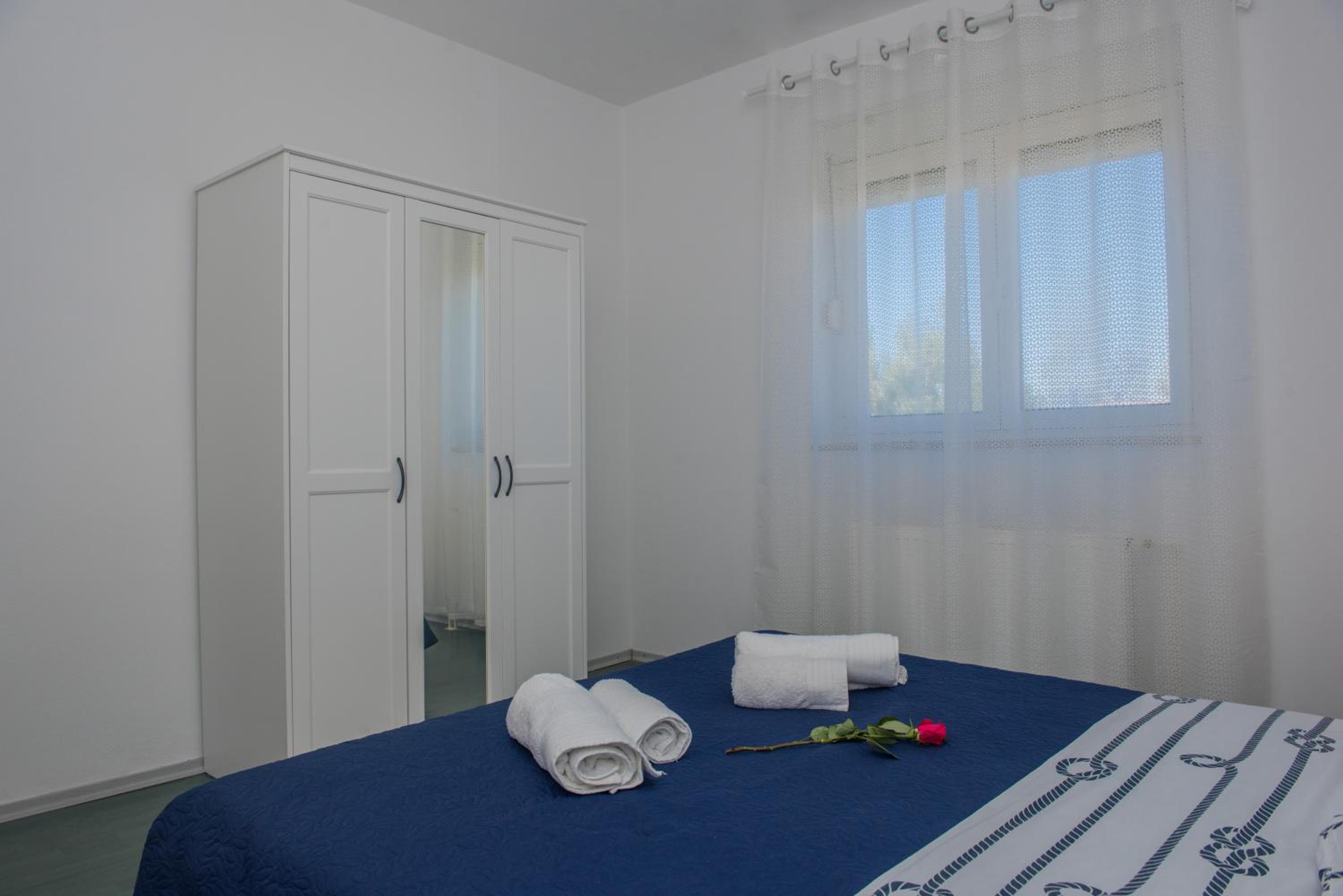 Apartment with Balcony photo 1