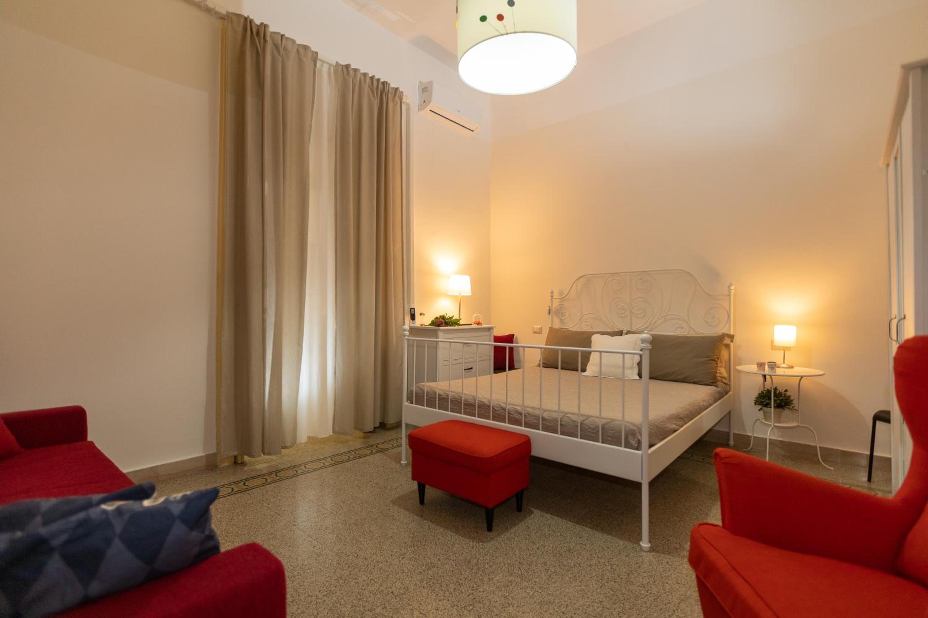 One-Bedroom Apartment with Balcony photo 1