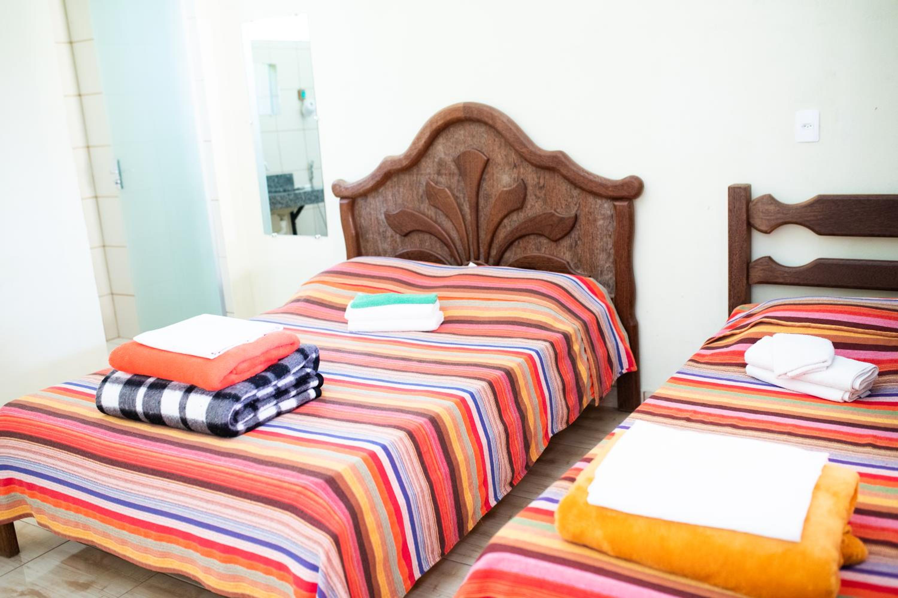 Triple Room with Bathroom - Photo 4