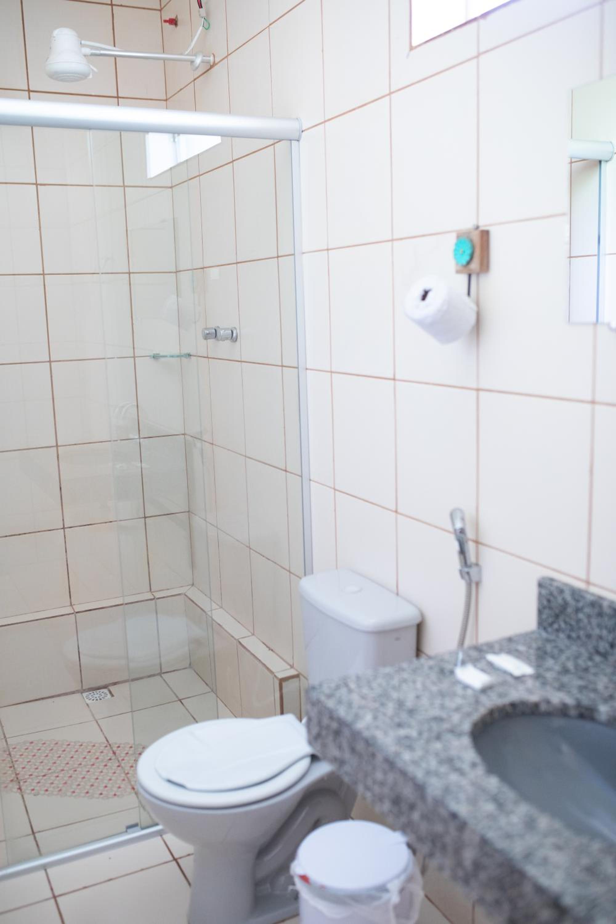 Triple Room with Bathroom - Photo 12