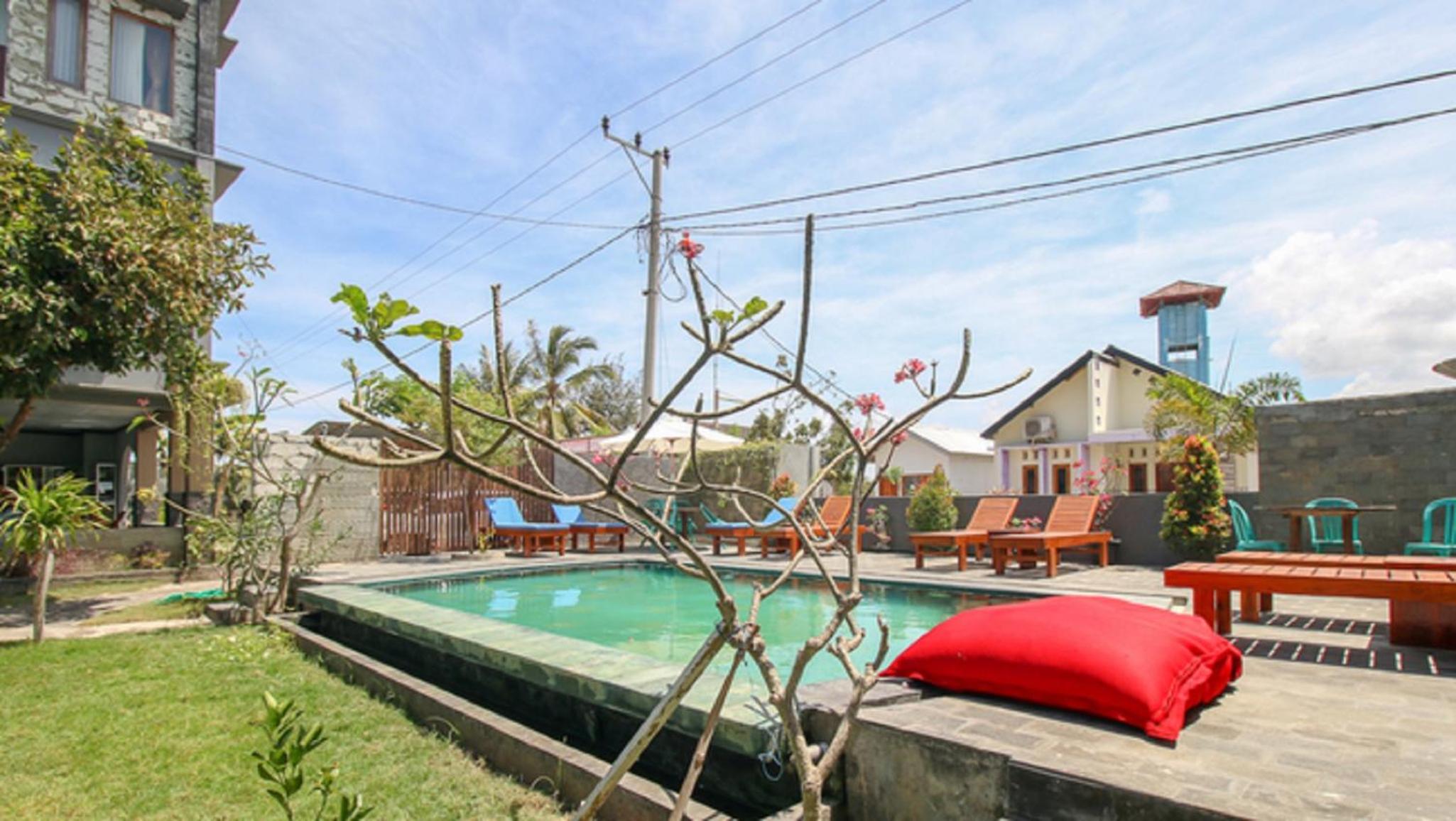 Standard Twin Room with Garden View photo 3