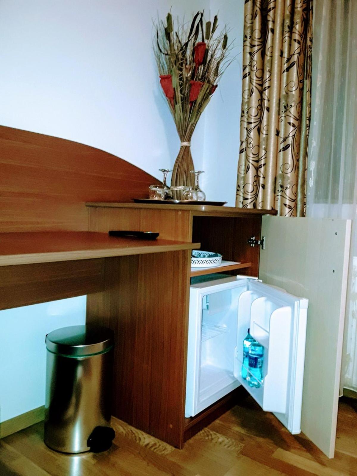 Double Room with Mountain View - Photo 1
