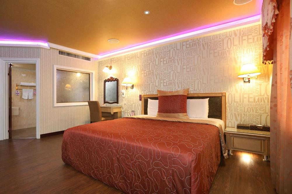 Budget Double Room photo 2