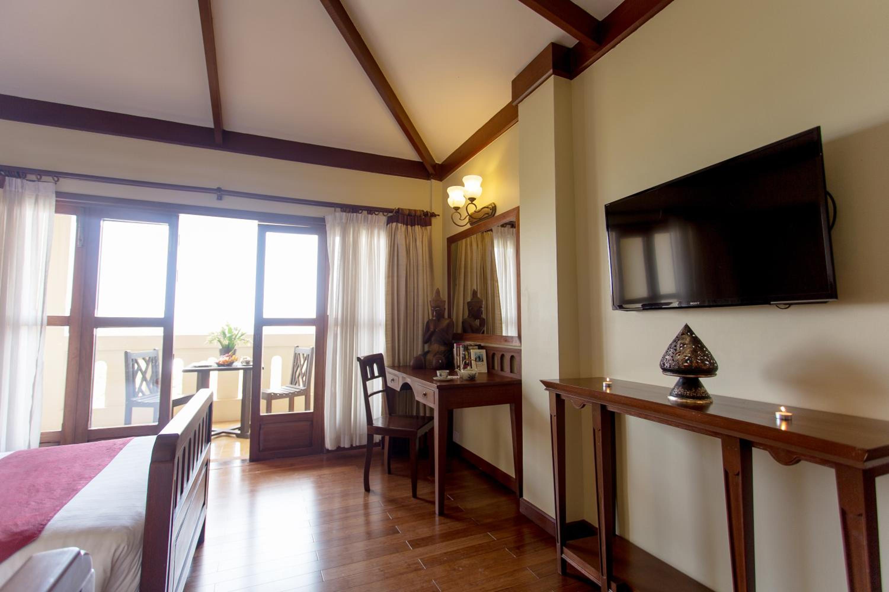 Deluxe Twin Room - Free 1way Shuttle to City Center - Photo 1