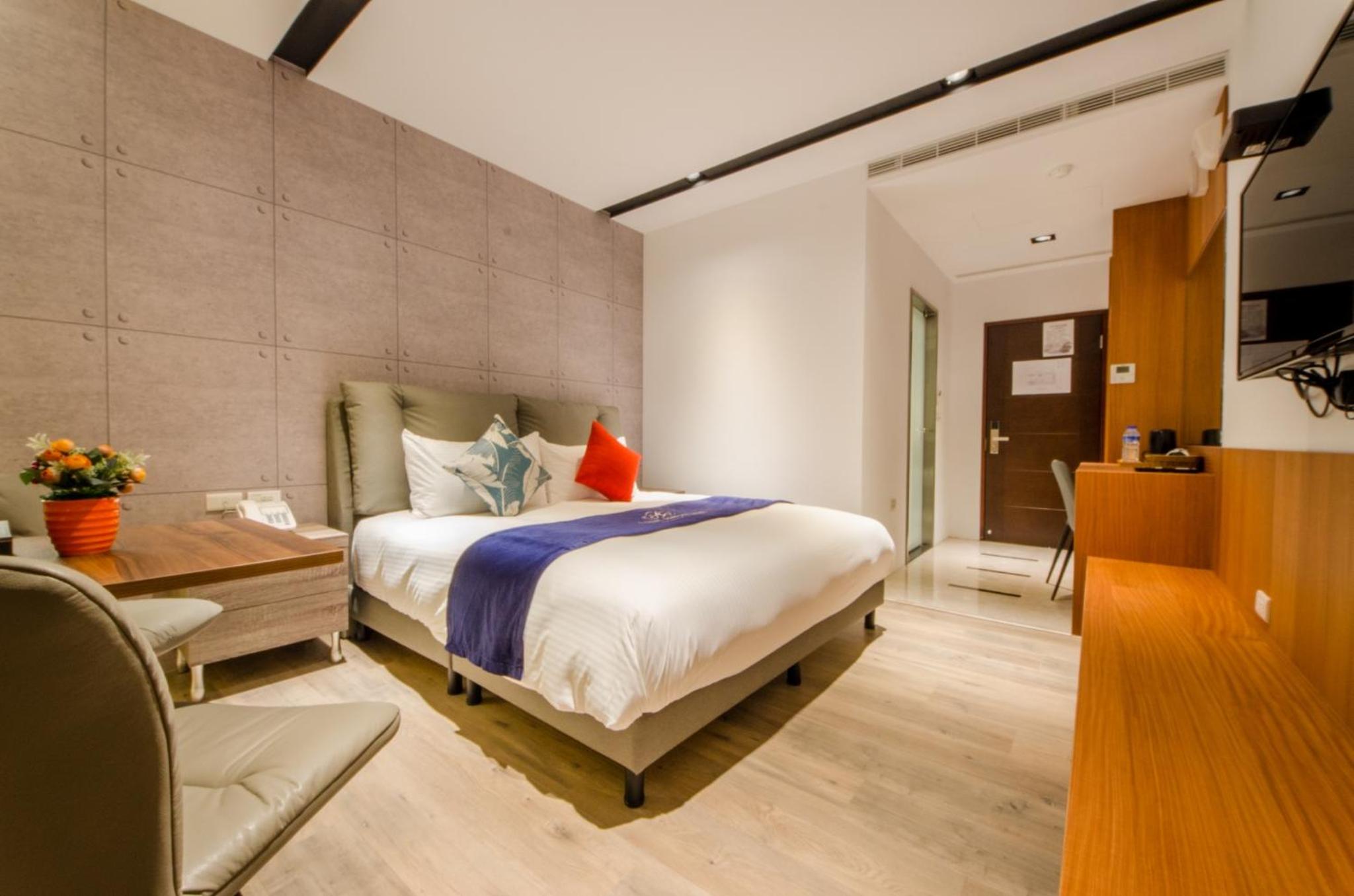 Deluxe Double Room with Bath