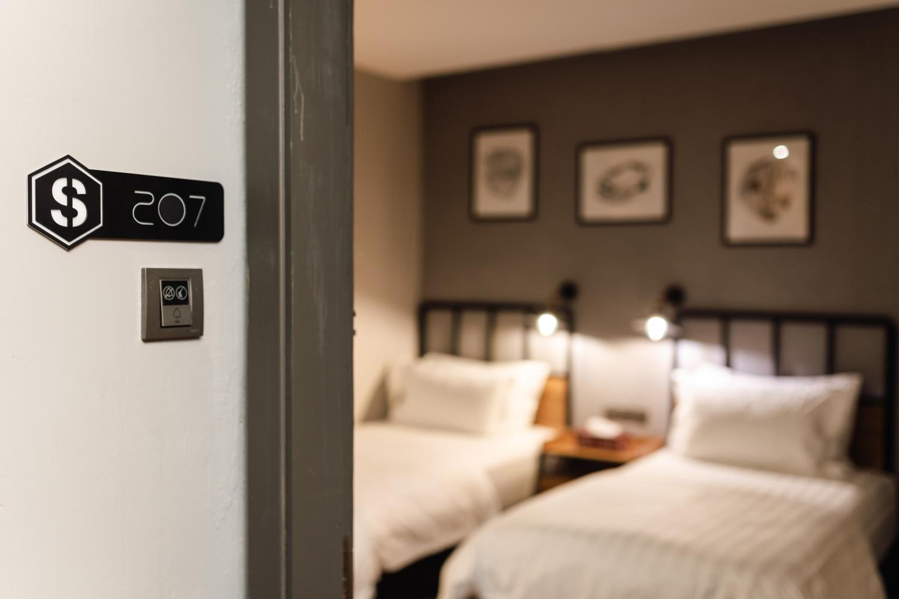 Superior Twin Room - Photo 4